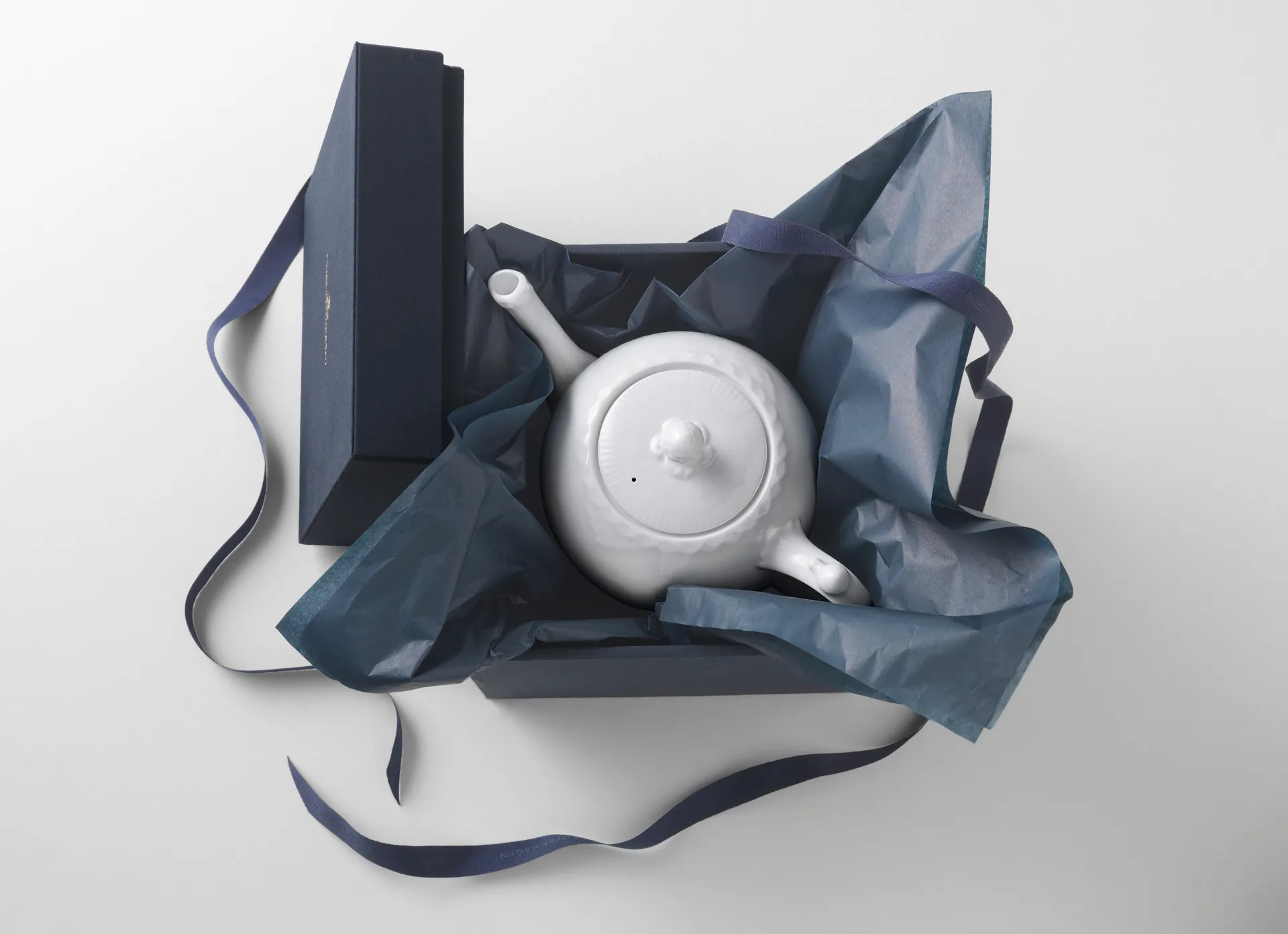 White Fluted Half Lace czajnik, 1 litr Royal Copenhagen