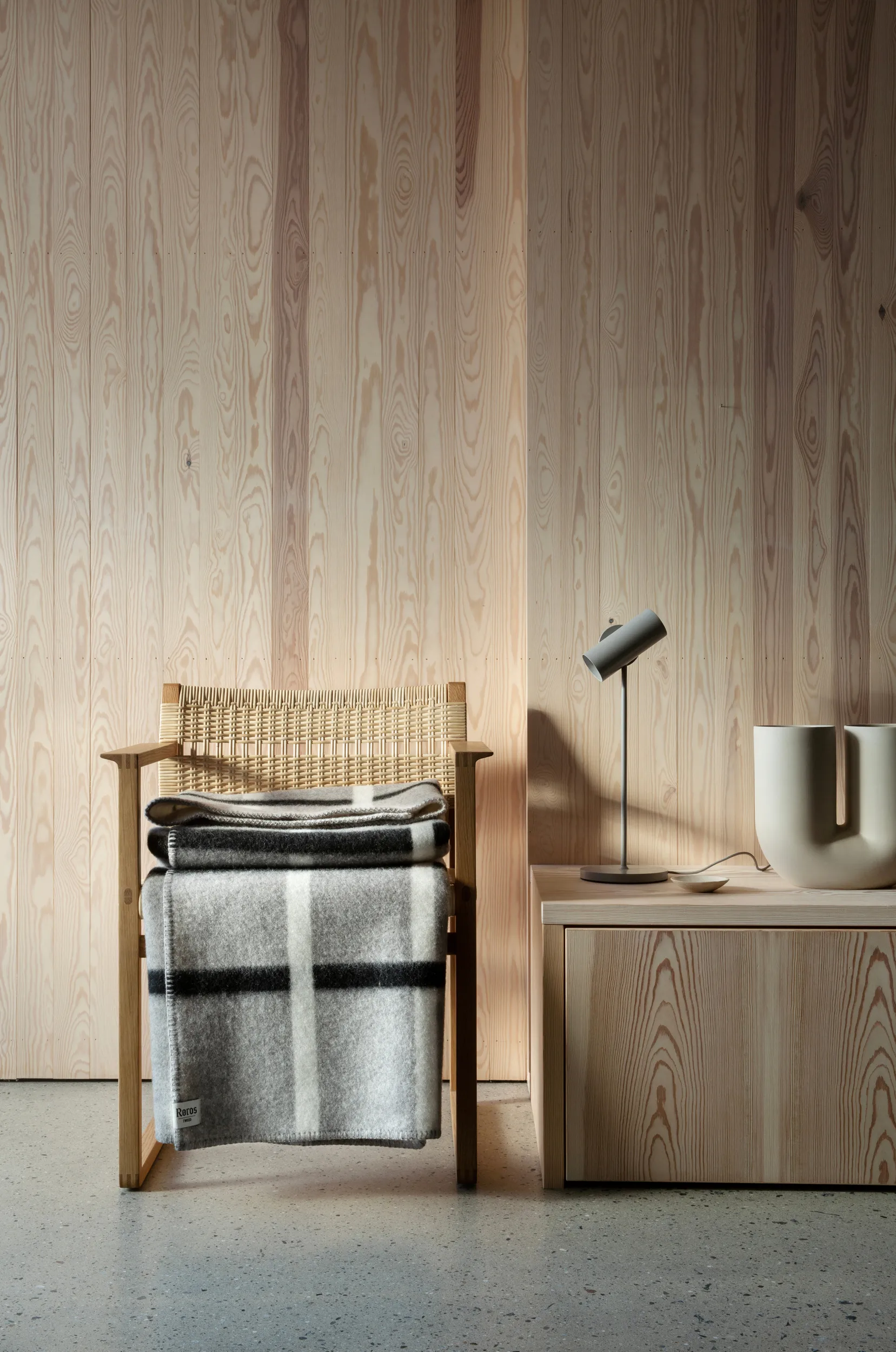 Knut koc 135x200 cm, Dove grey Røros Tweed