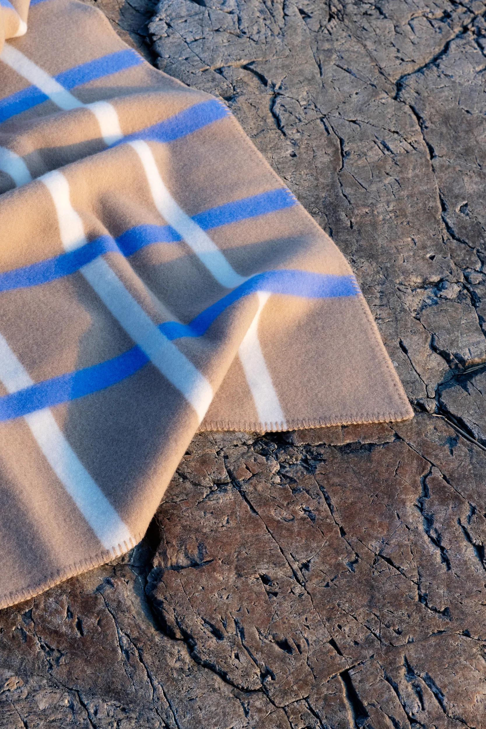 Knut koc 135x200 cm, Taupe Røros Tweed