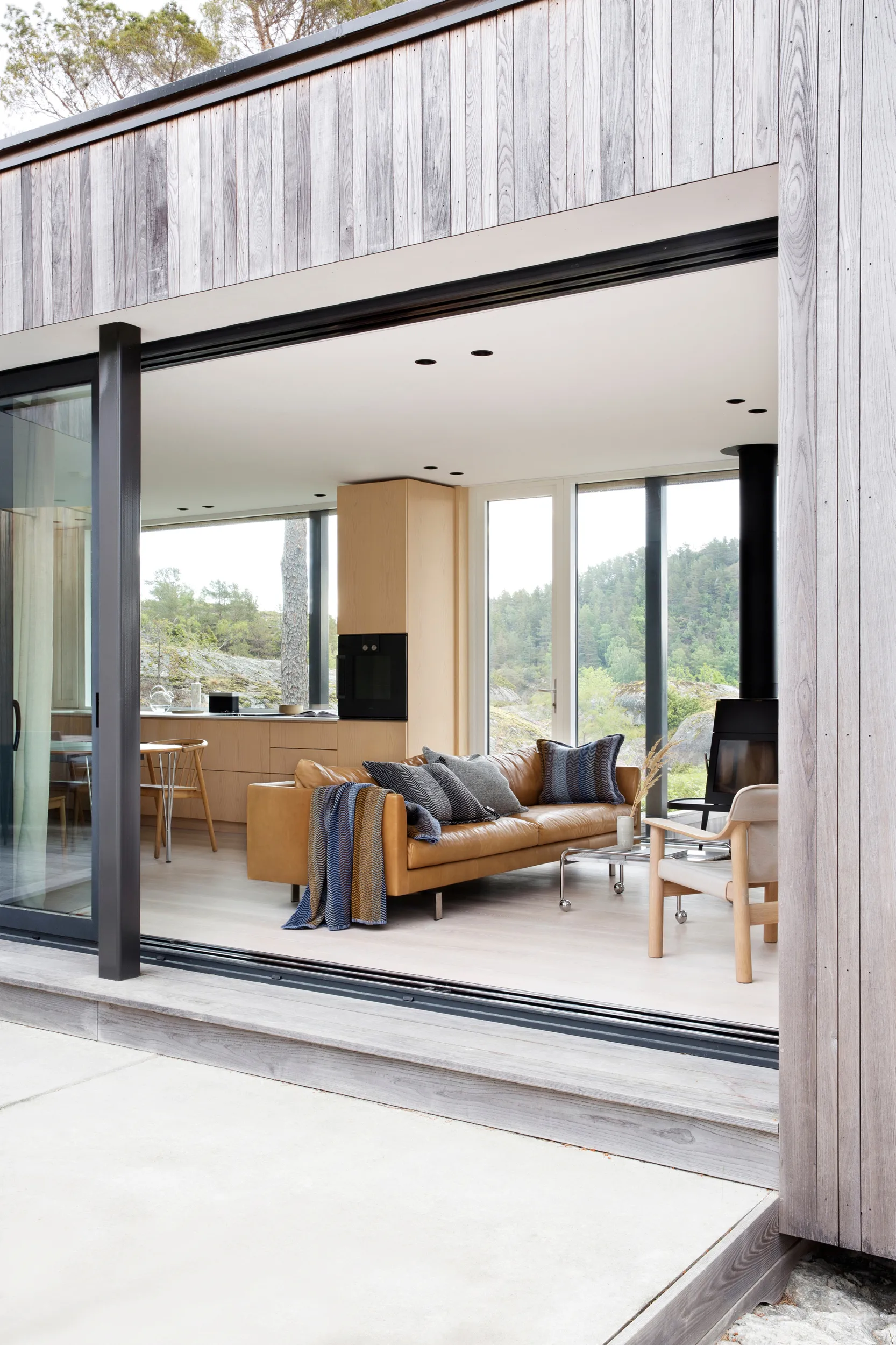 Koc Fri 150x200 cm, November view Røros Tweed