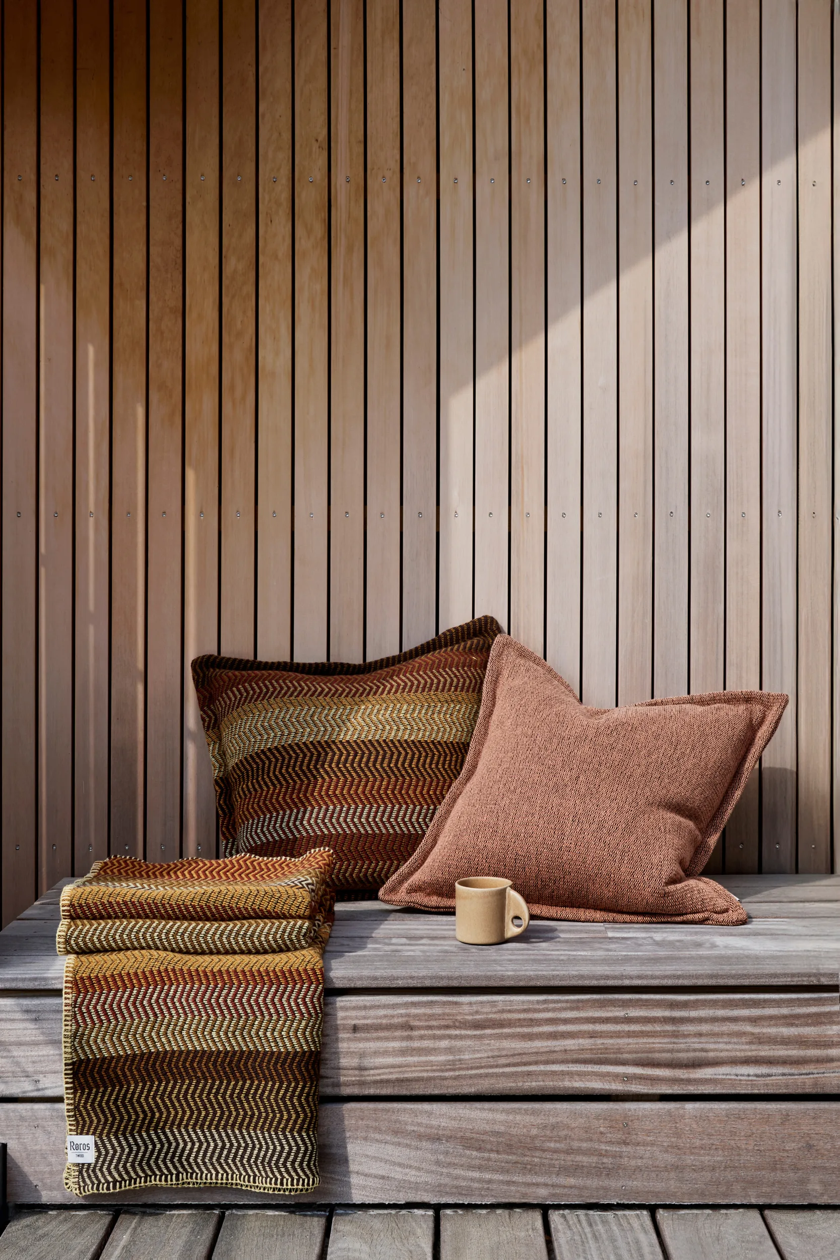 Koc Fri 150x200 cm, Stubble field Røros Tweed