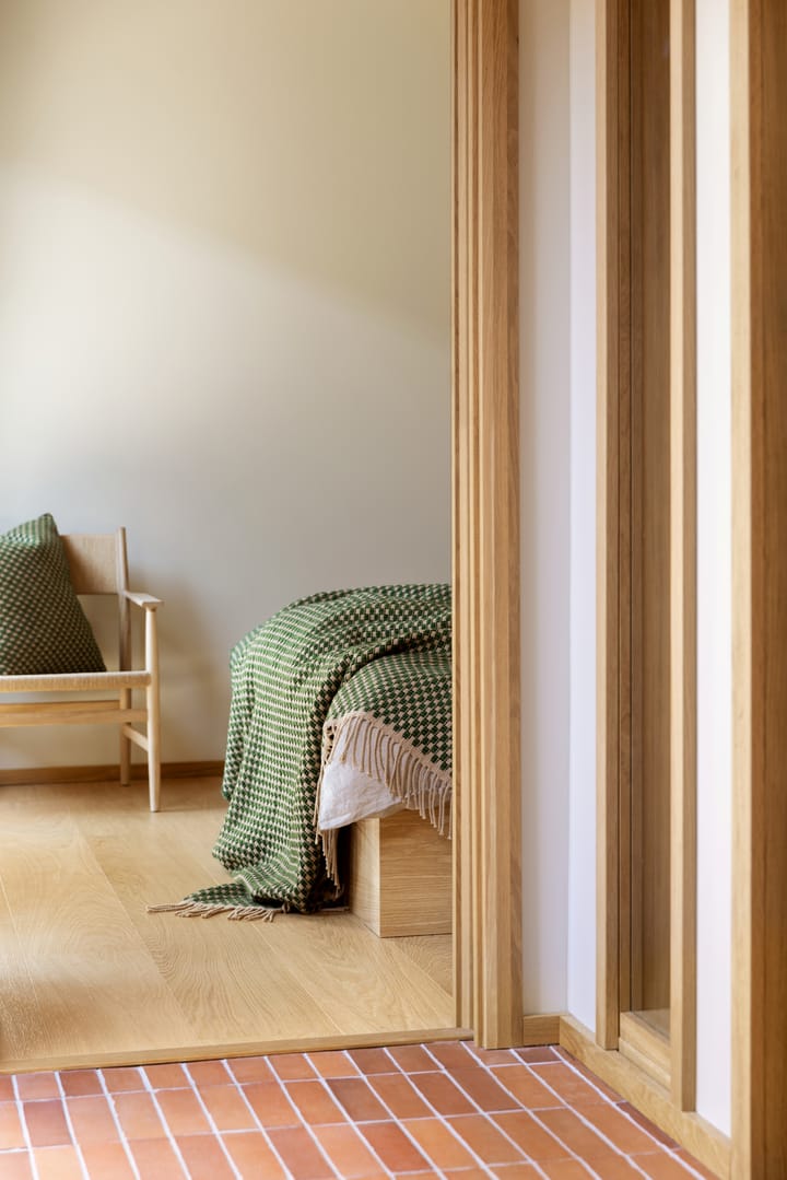Koc Isak 150x210 cm, Meadow Røros Tweed