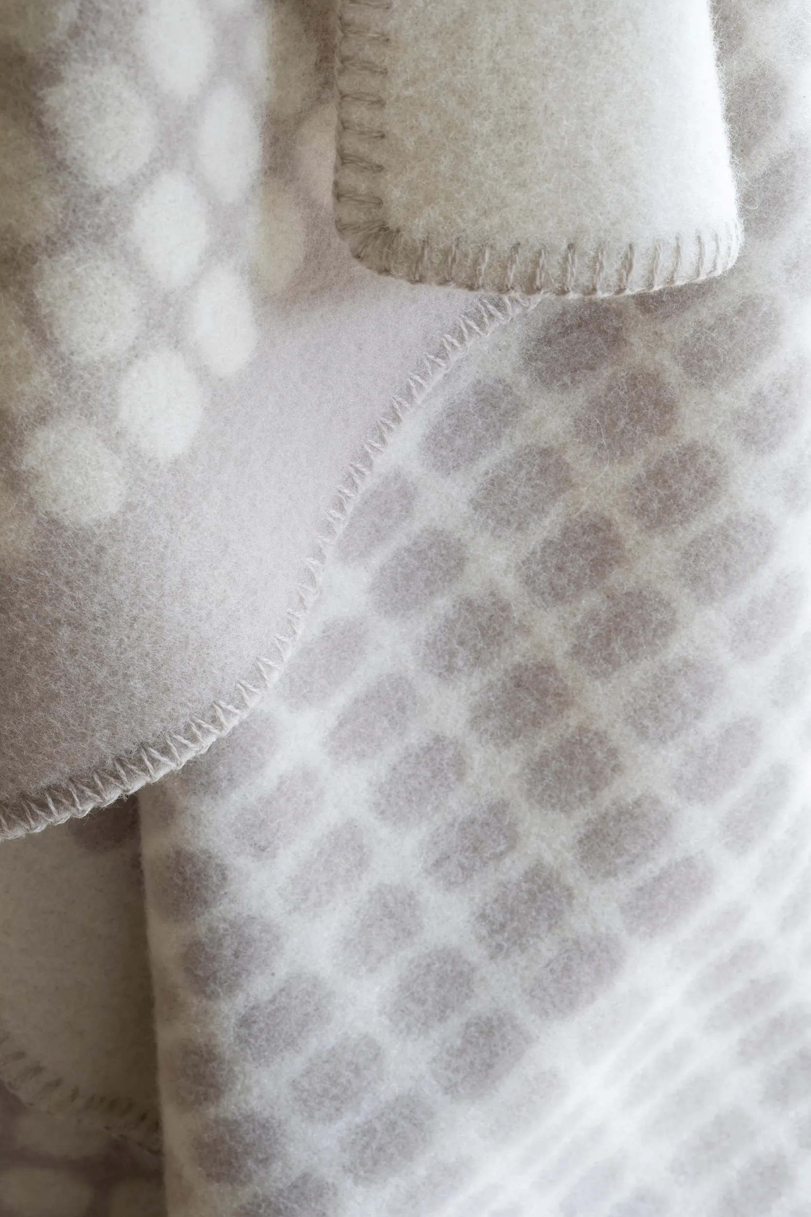 Koc Palette 135x200 cm, Clay Røros Tweed