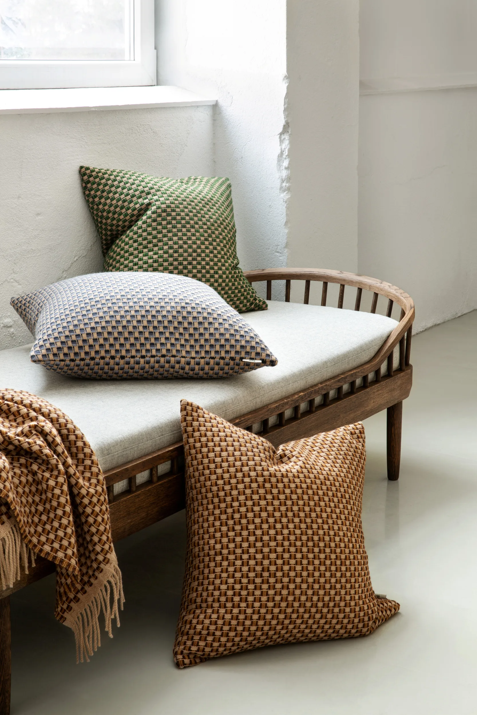 Poduszka Isak 60x60 cm, Meadow Røros Tweed