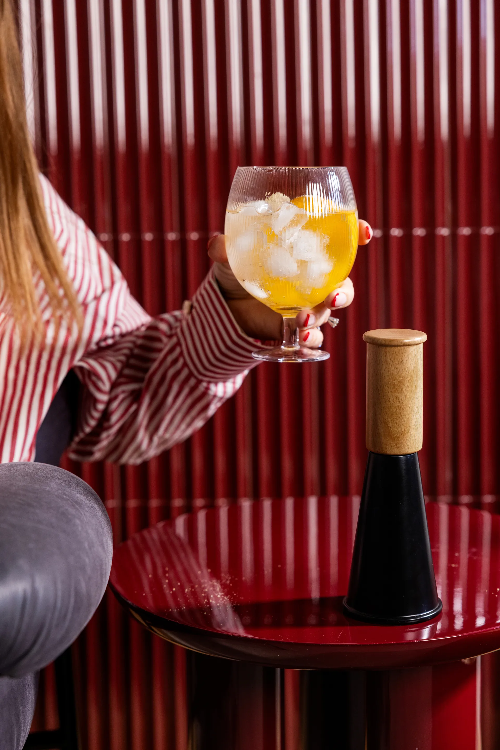 Młynek do soli i pieprzu Gurken średni 20,5 cm, Czarno-brązowy Sagaform