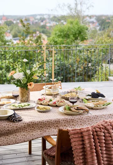 Obrus Edith 150x280 cm - Beżowy mix - Sagaform