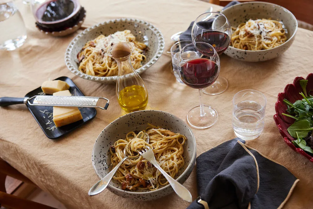 Obrus Edith 150x280 cm, Beżowy Sagaform