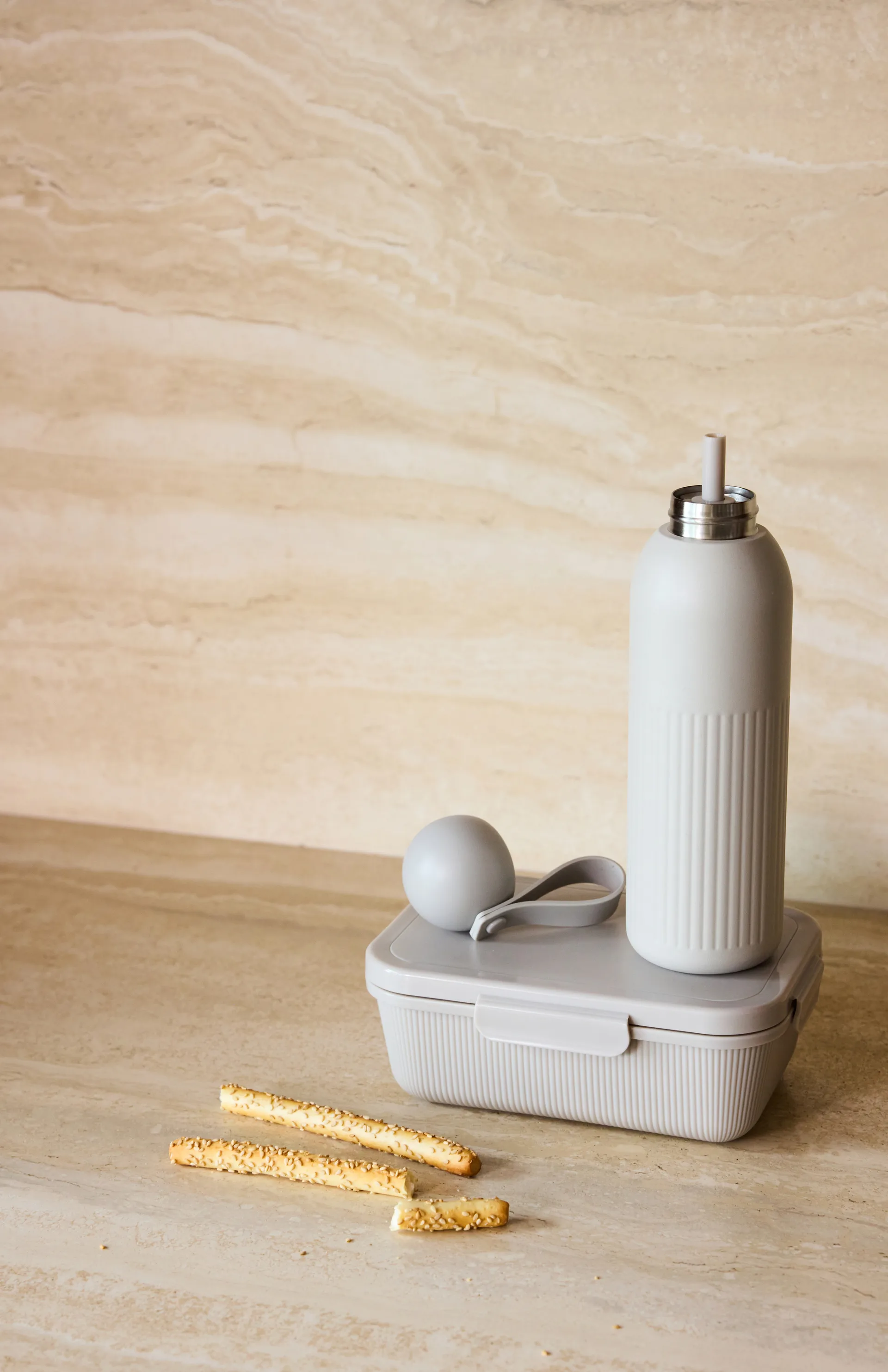 Pojemnik na żywność Tina 1,1 l, Beige-warm gray Sagaform