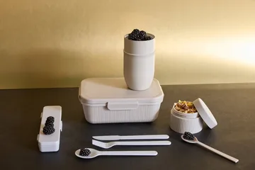 Termos obiadowy / kubek na jogurt Ted z łyżeczką - Beżowy Pantone Warm gray 3C, 320 ml - Sagaform
