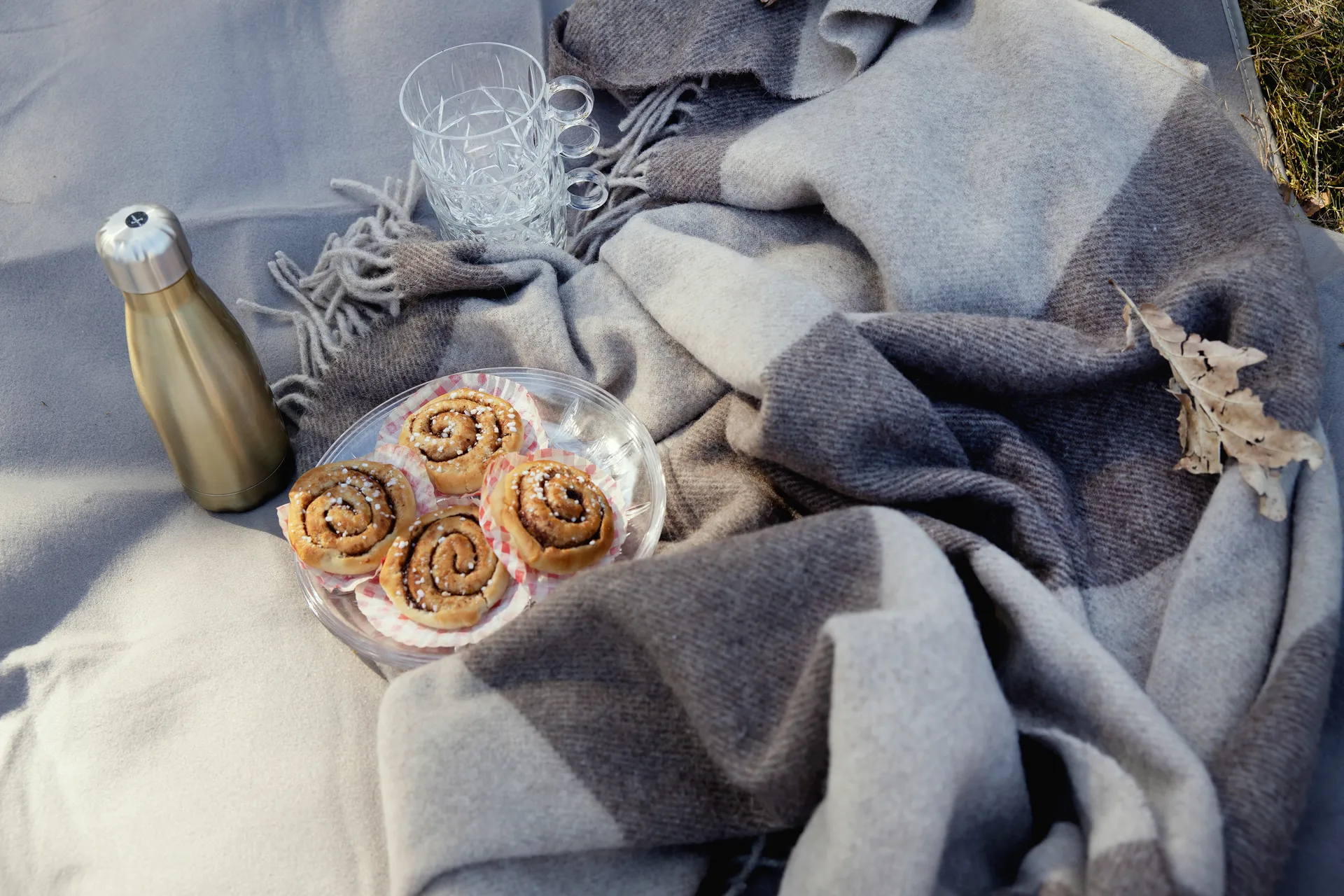 To Go stalowa butelka 26 cl, Złoto Sagaform