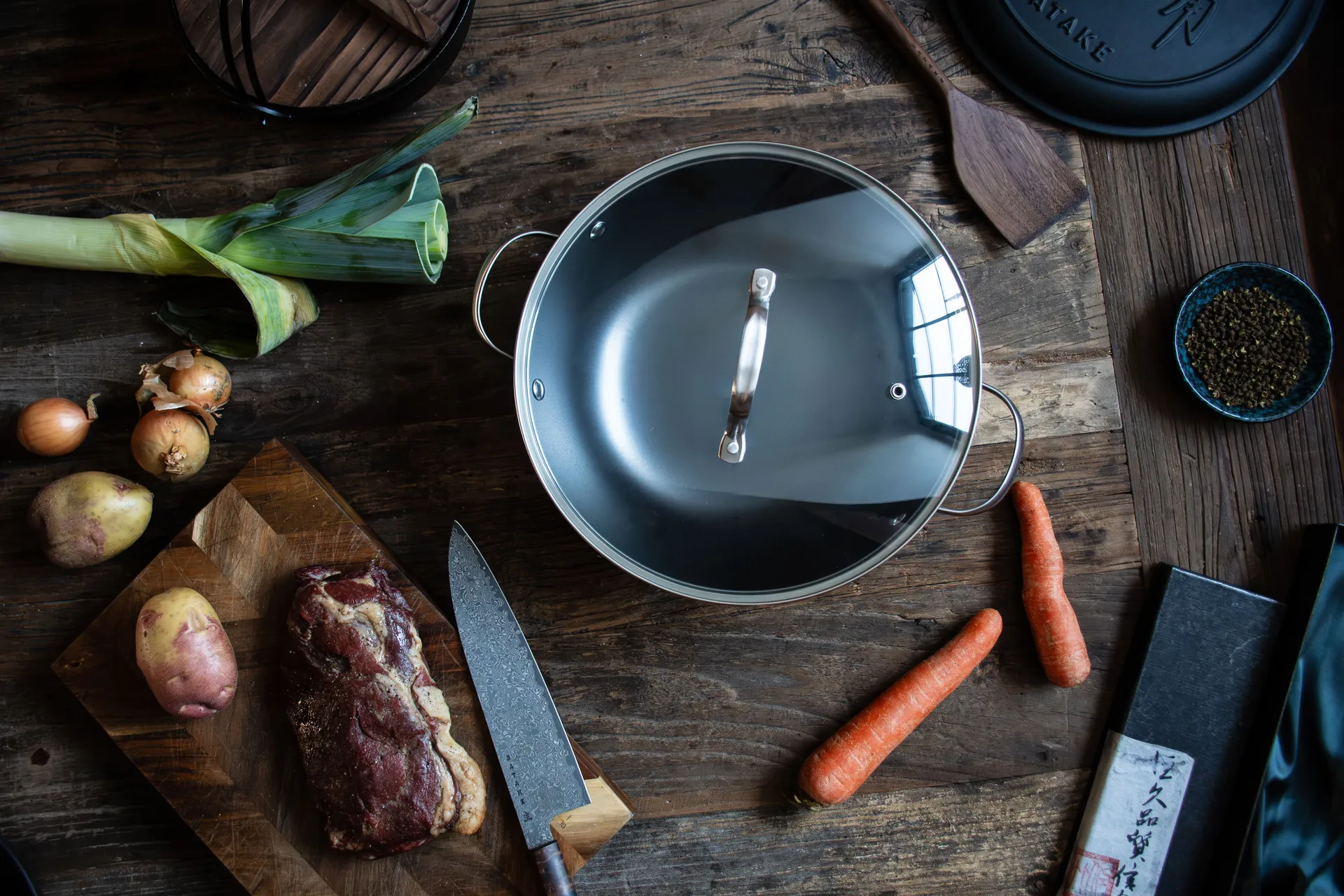 Głęboka patelnia Satake z powłoką azotowaną, 28 cm Satake