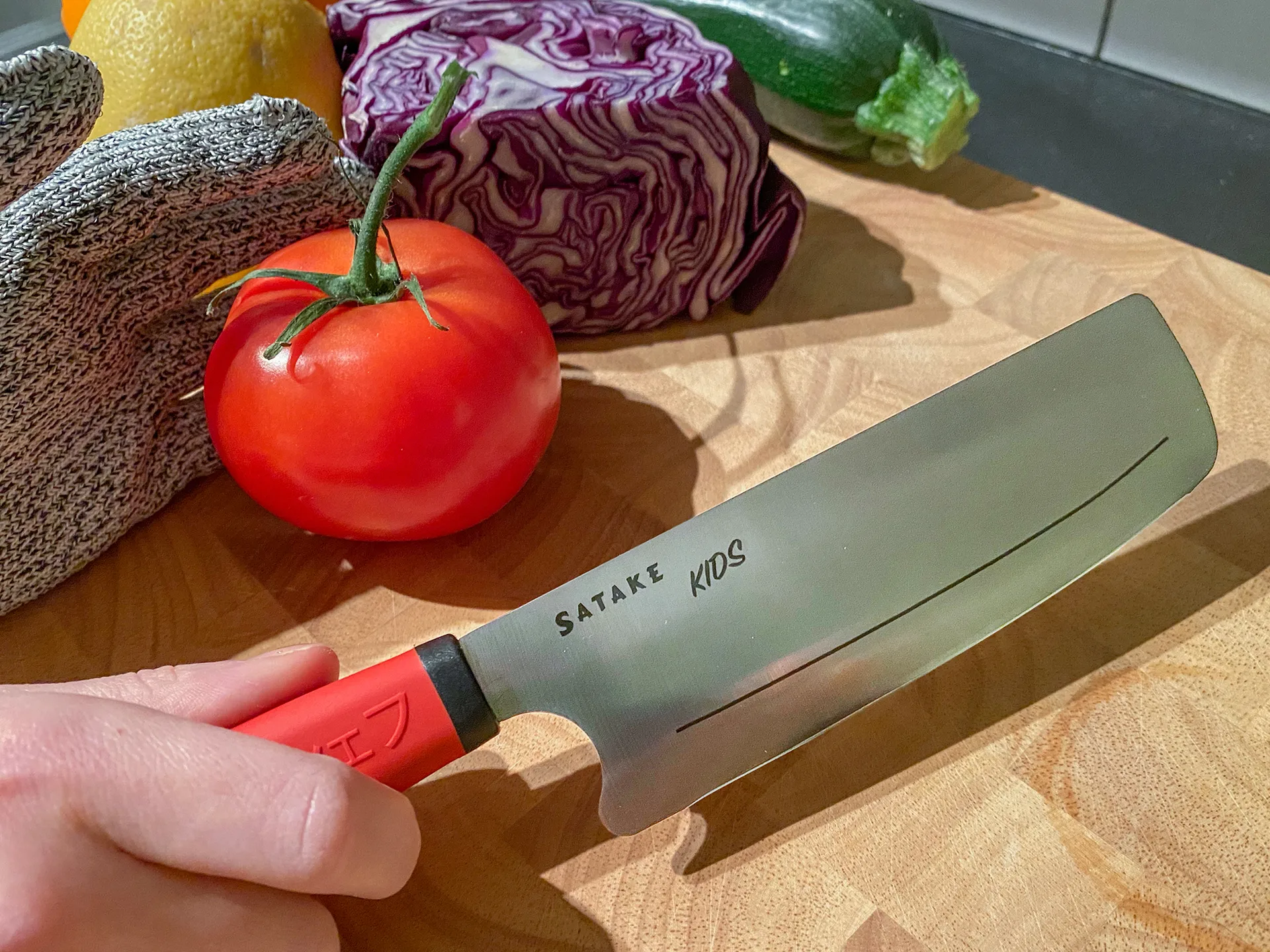 Nóż dla dzieci i odporna na przecięcia rękawica Satake Kids, 2 części Satake