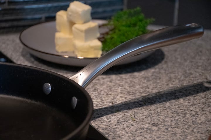Patelnia żeliwna Satake, 29 cm Satake