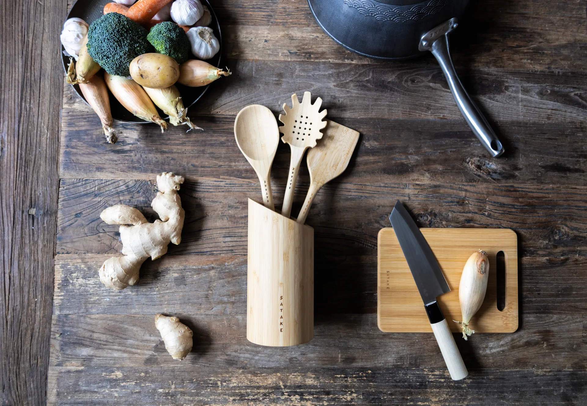 Przybory i stojak na przybory Satake, Bambus, 4 części Satake