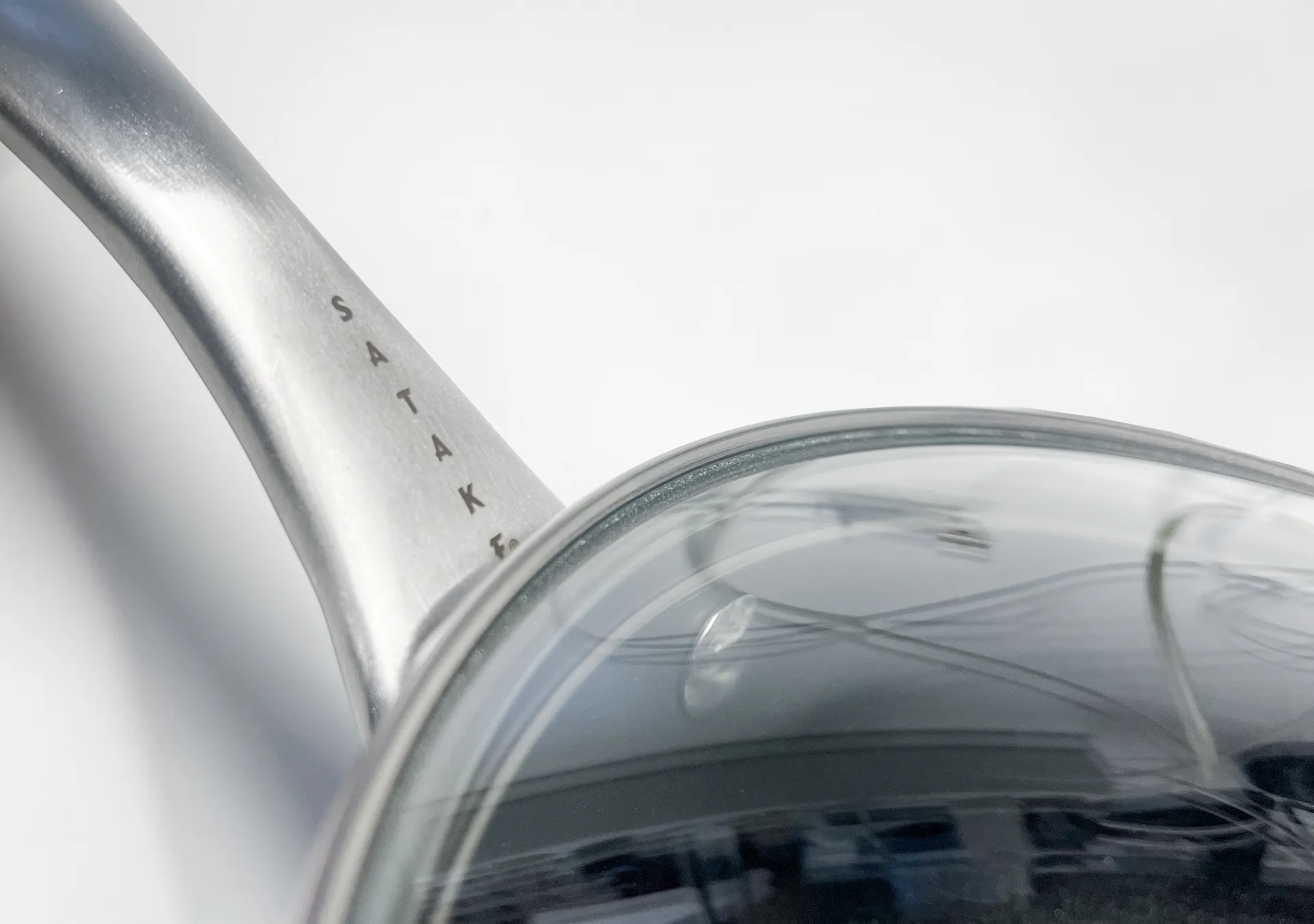 Rondel Satake ze szklaną pokrywą, 2 cz., 2 L Satake