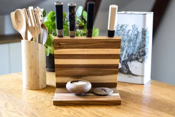 Satake blok na noże - Akacja, 19x25x24 cm - Satake