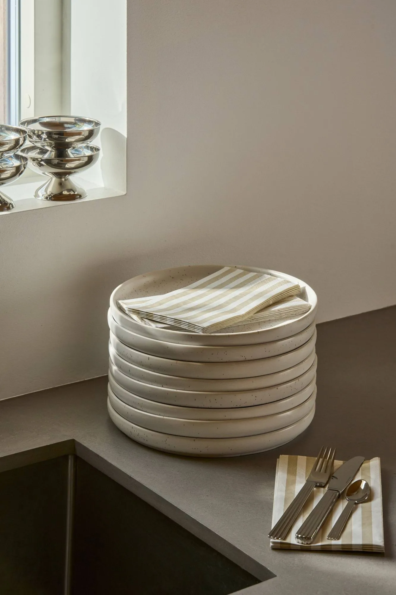 Bold Stripe serwetka papierowa, Biały-beżowy, 15‑pak, 33x40 cm Scandi Essentials