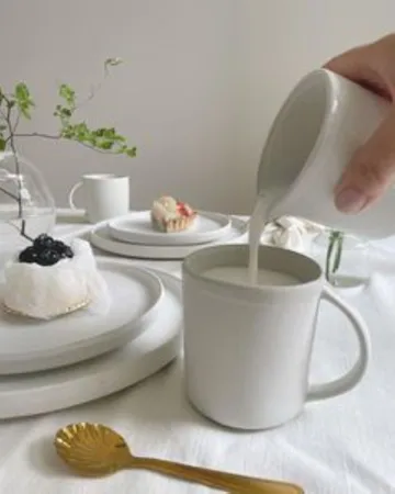 Dzbanek do mleka Sandsbro - Offwhite, 30 cl - Scandi Living