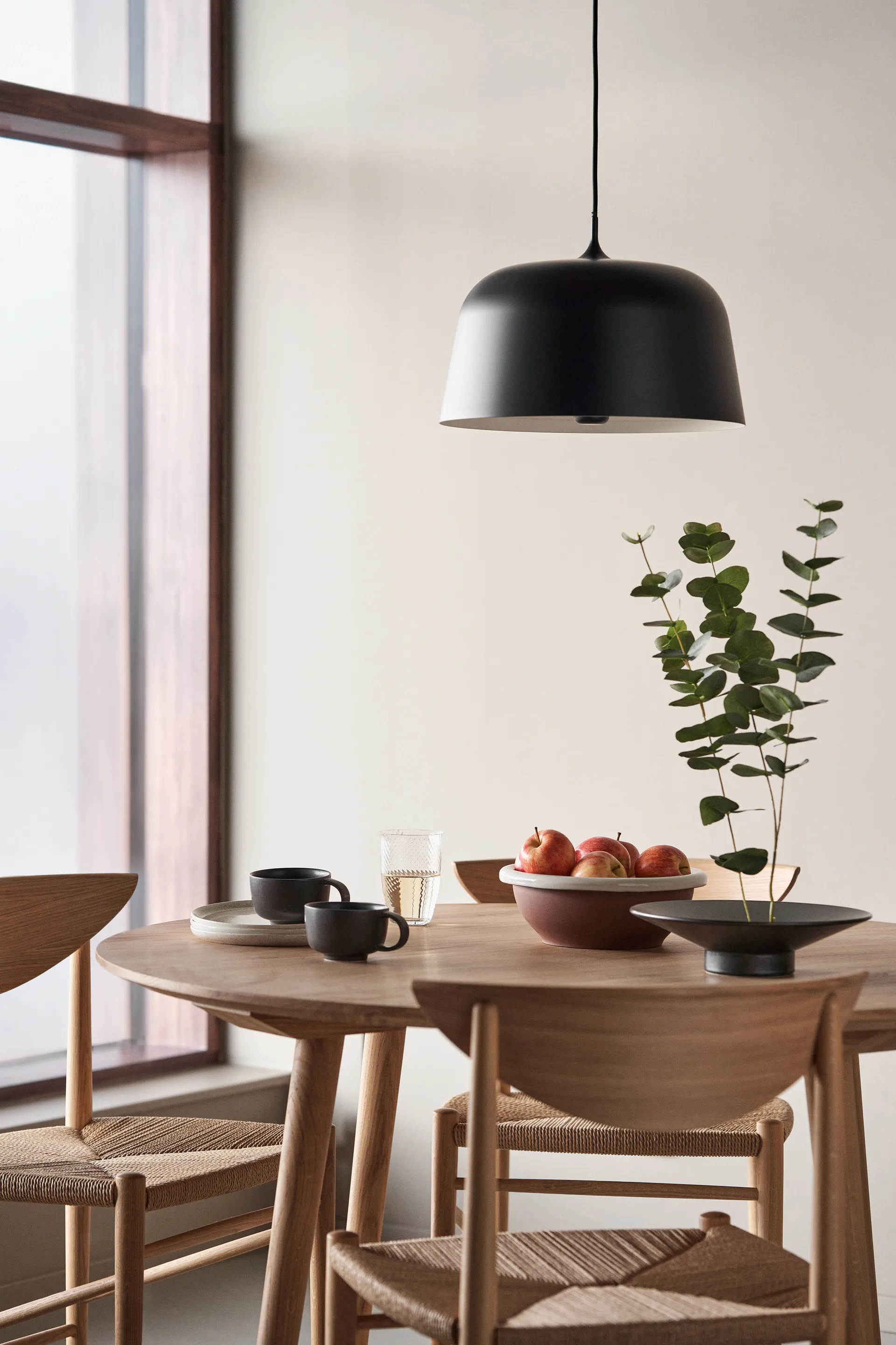 Halo lampa sufitowa Ø38 cm, Black Scandi Living