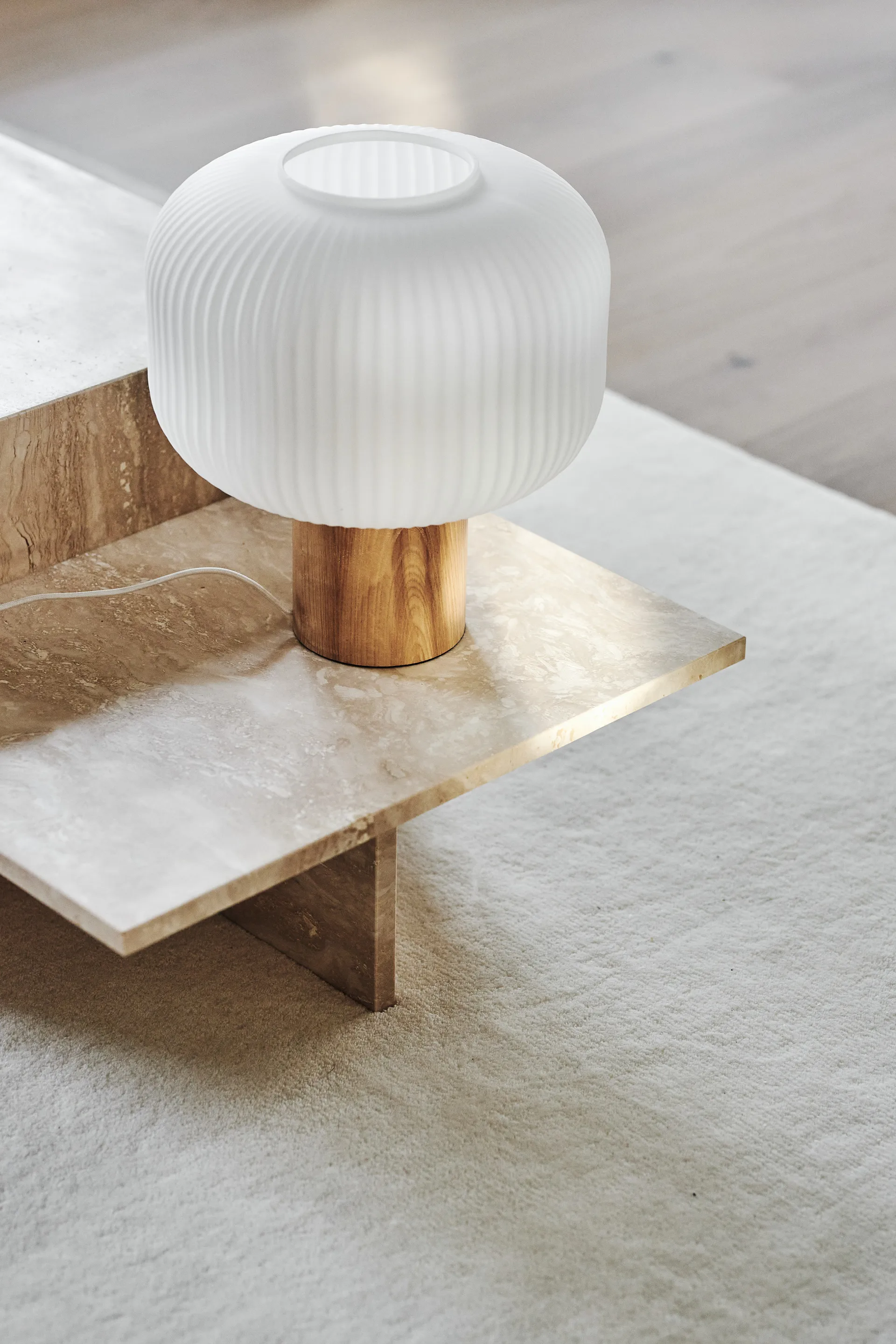 Lampa stołowa Fair 34,5 cm, Szkło matowe - jesion Scandi Living