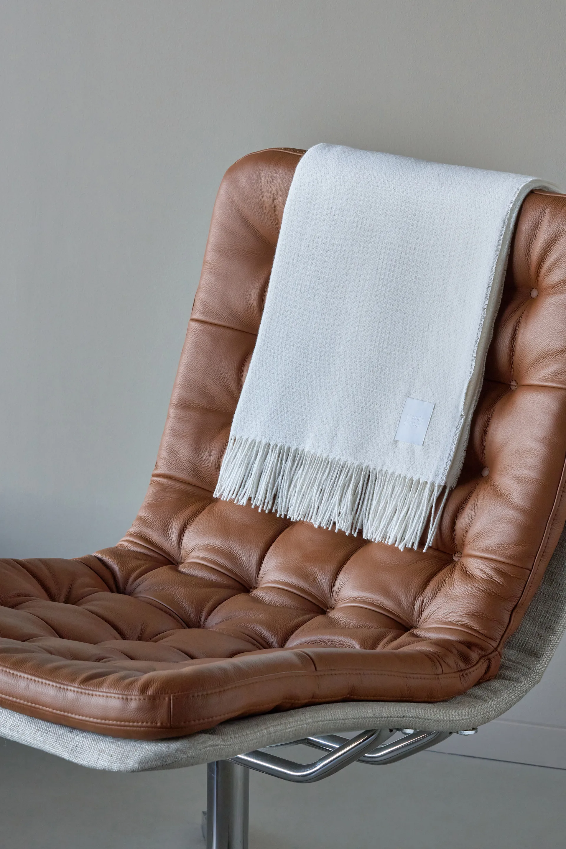Pled bawełniany Loom 125×170 cm, Brzoza Scandi Living