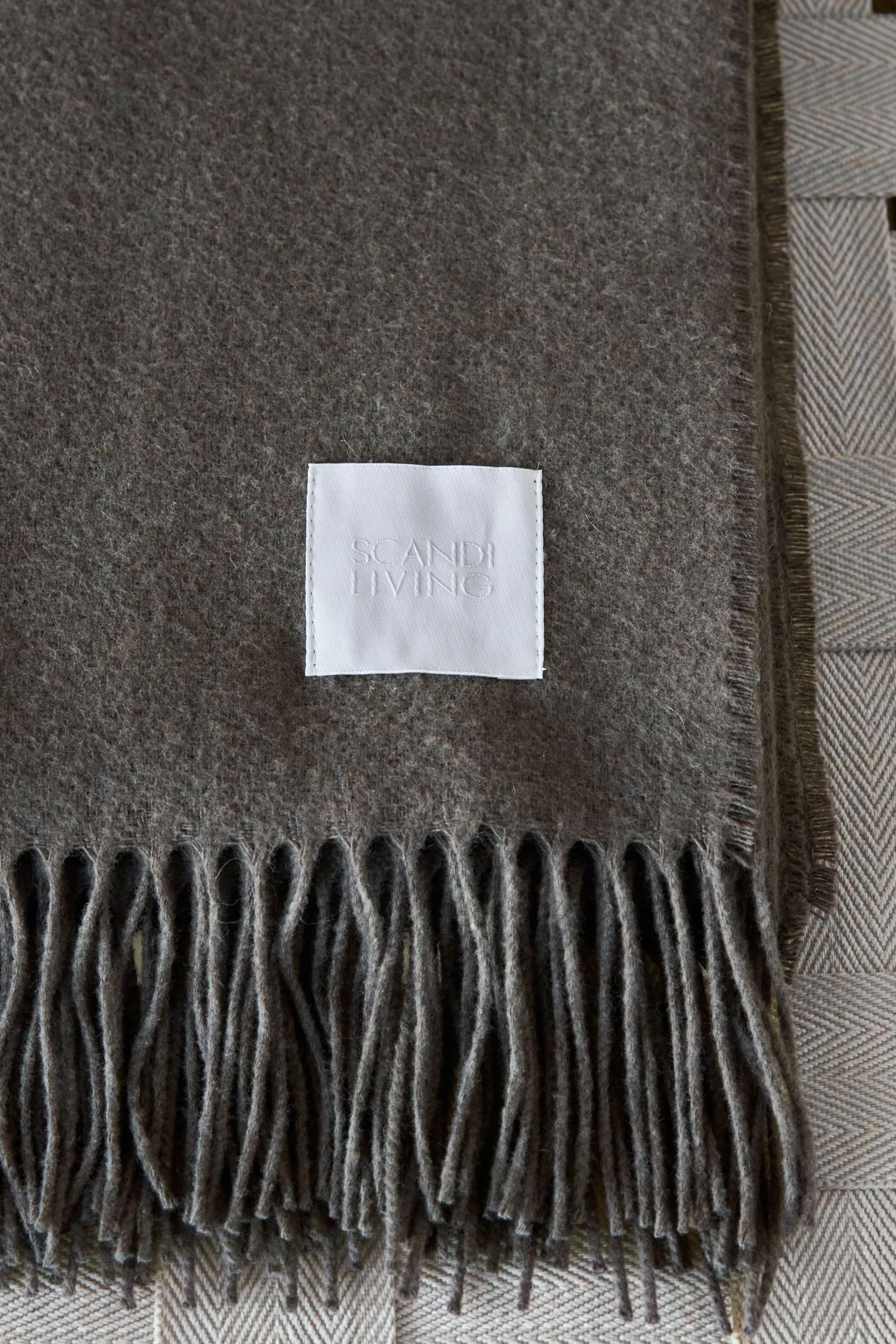 Pled bawełniany Loom 125×170 cm, Taupe Scandi Living