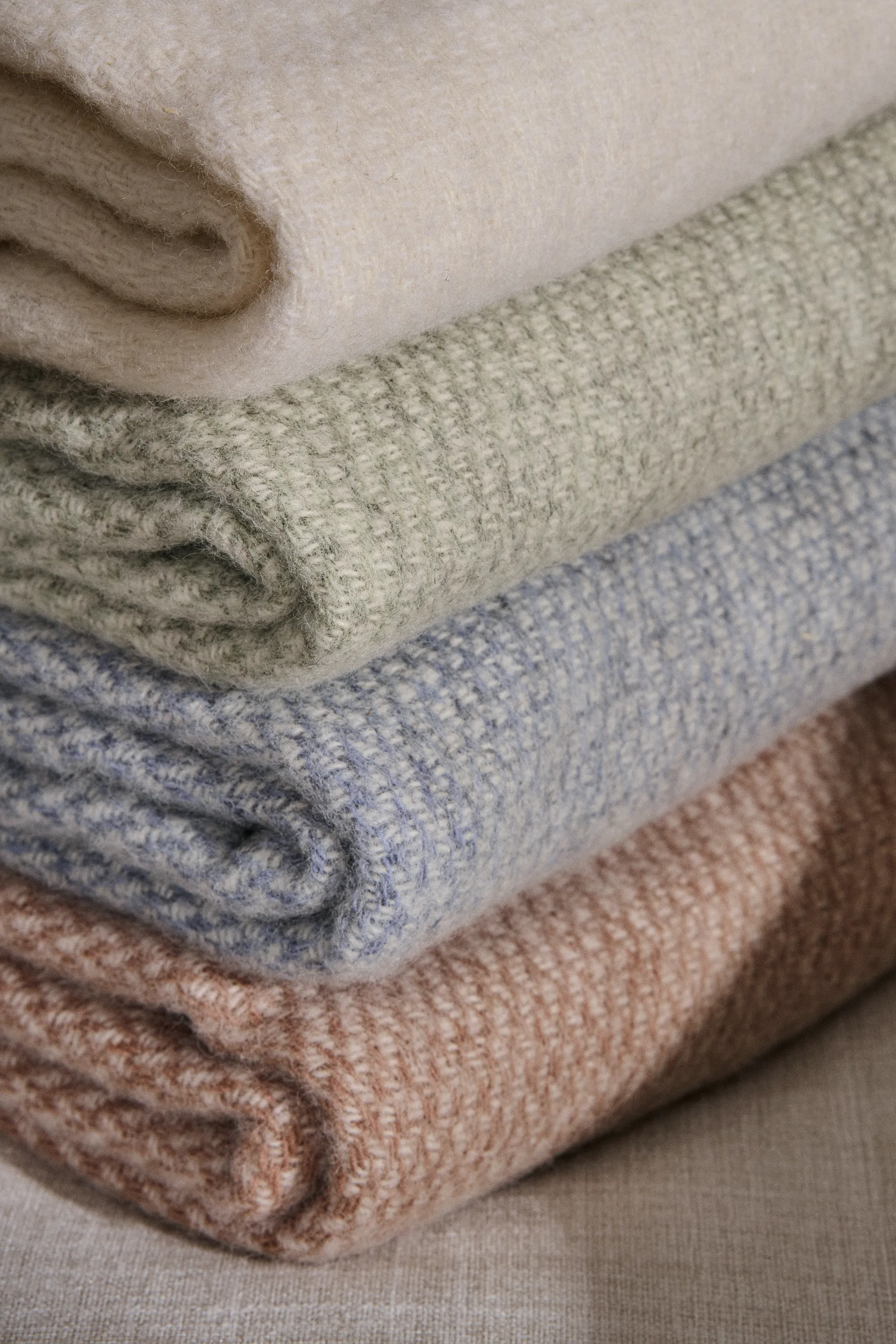 Pled wełniany Sandstone 130x180 cm, Czerwony Scandi Living