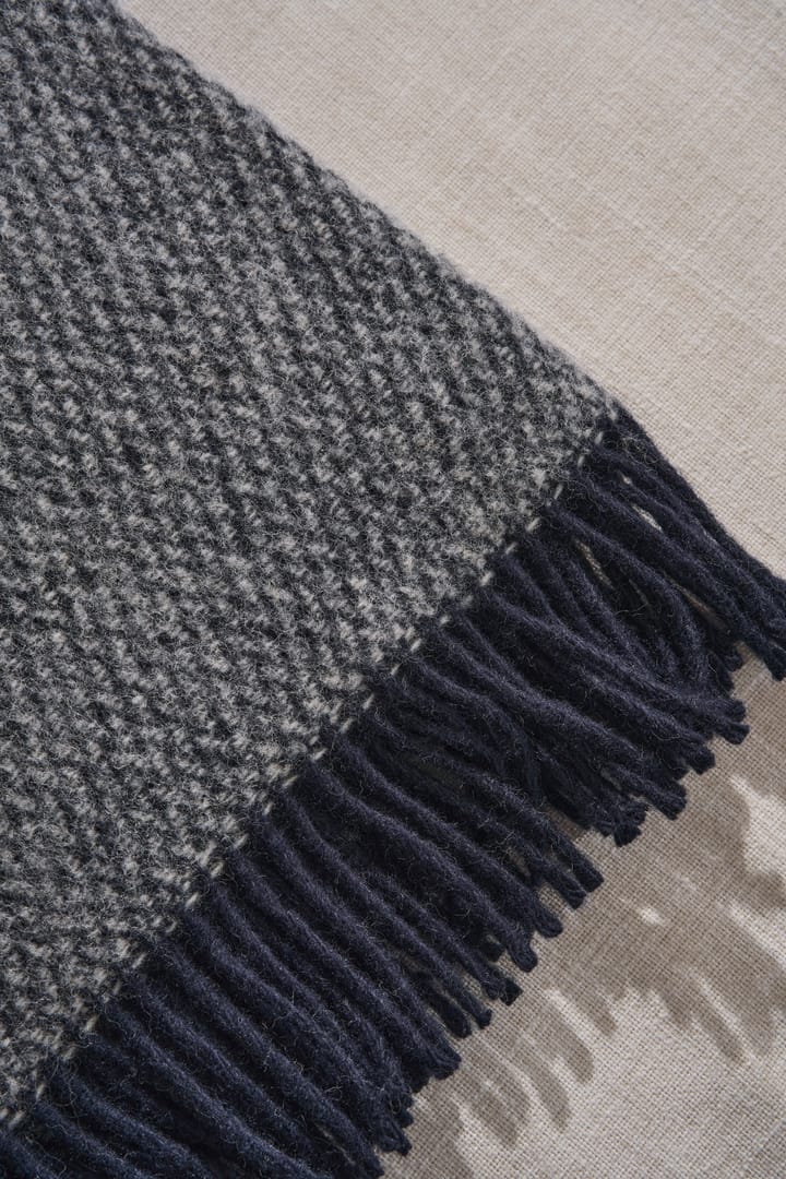 Pled wełniany Sandstone 130x180 cm, Indigo niebieski Scandi Living