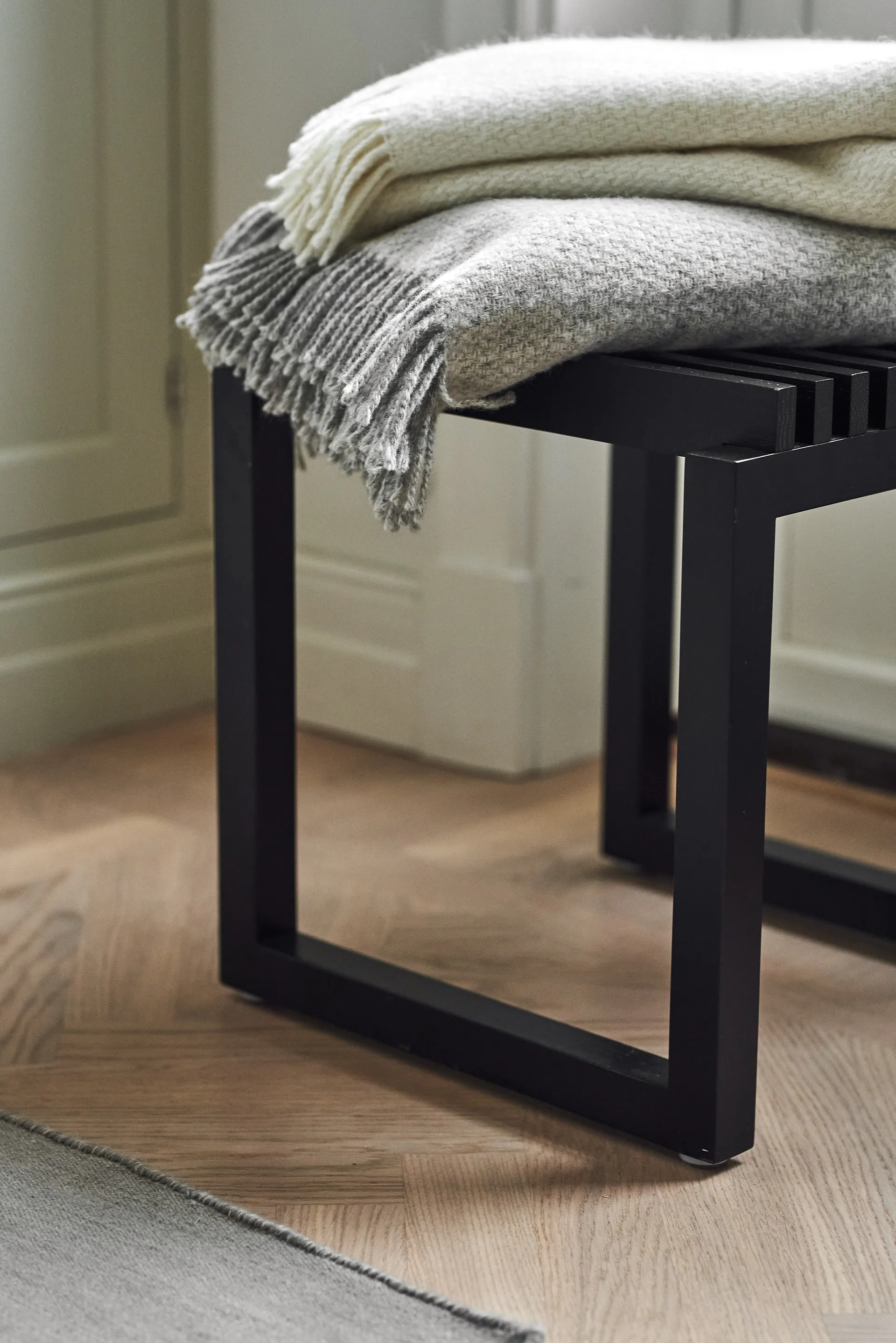 Pled wełniany Sandstone 130x180 cm, Jasnoszary Scandi Living