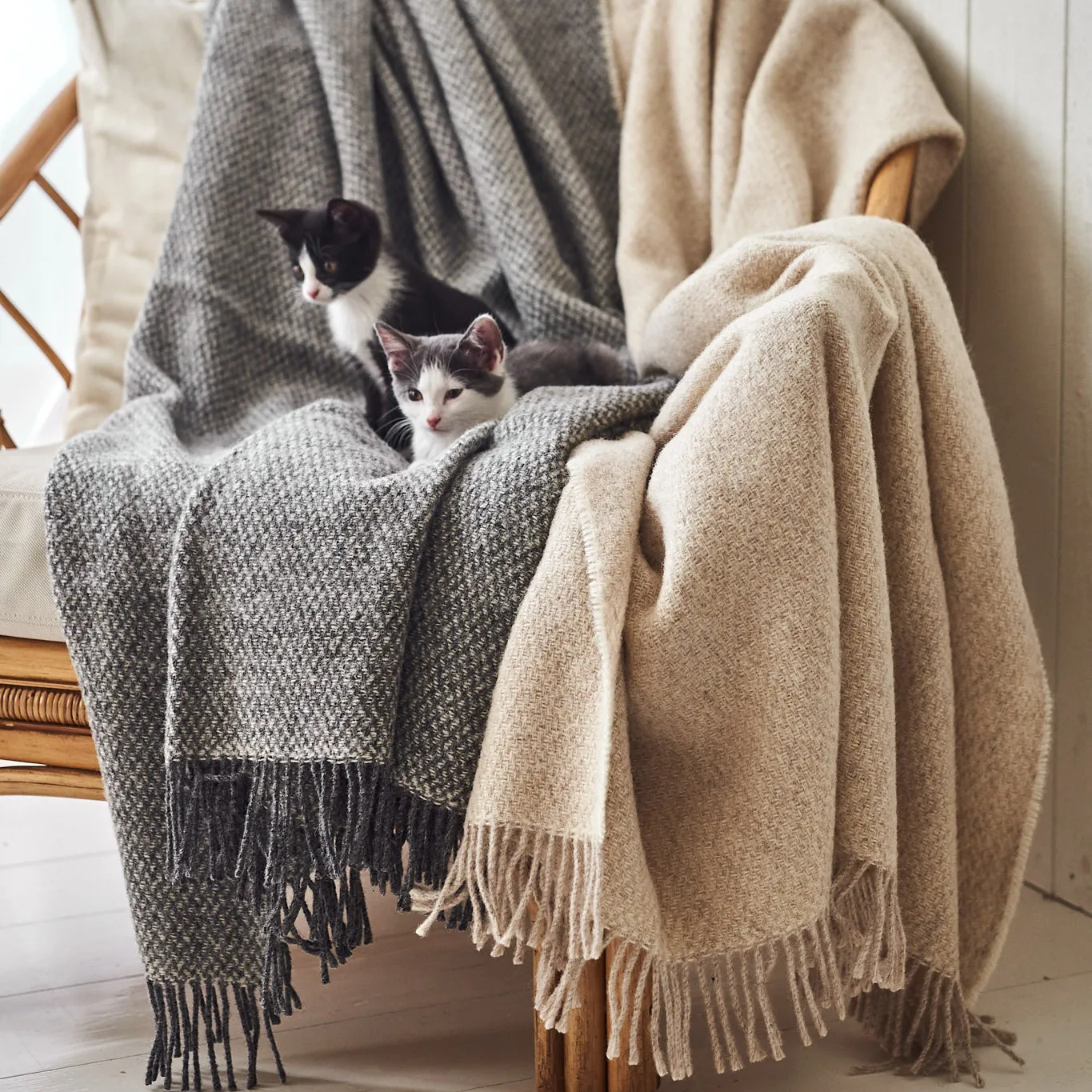 Pled wełniany Sandstone 130x180 cm, Szary Scandi Living