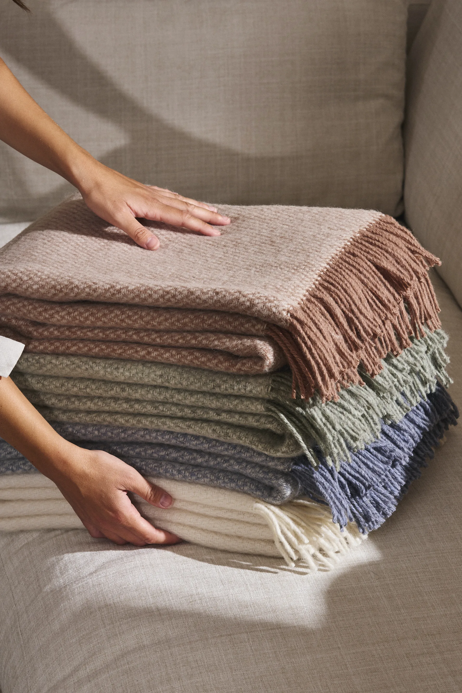 Pled wełniany Sandstone 130x180 cm, Szałwia Melange Scandi Living