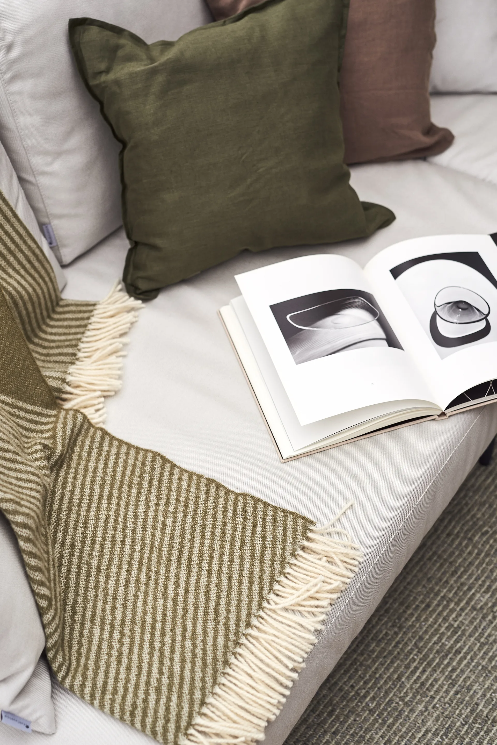 Poszewka na poduszkę Calm, len 50x50 cm, Forest Green Scandi Living