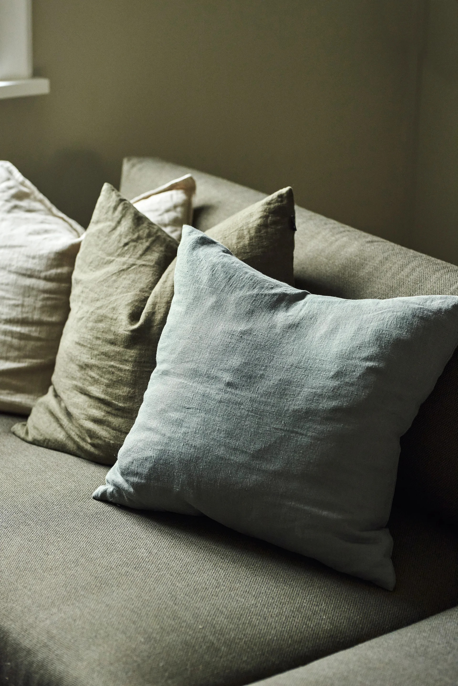 Poszewka na poduszkę Calm, len 50x50 cm, Smokey Blue Scandi Living