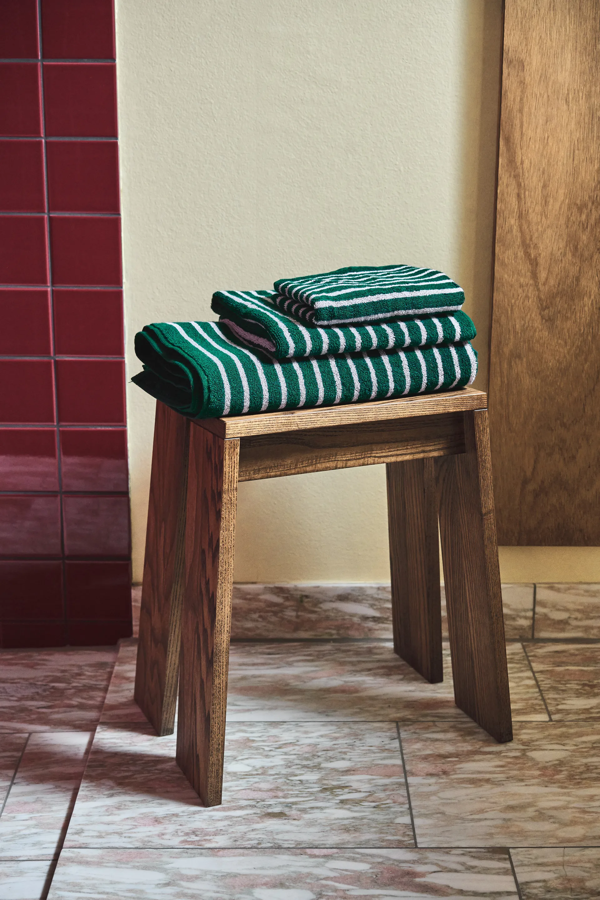 Ręcznik Drift 30x50 cm, Zielono-fioletowy Scandi Living