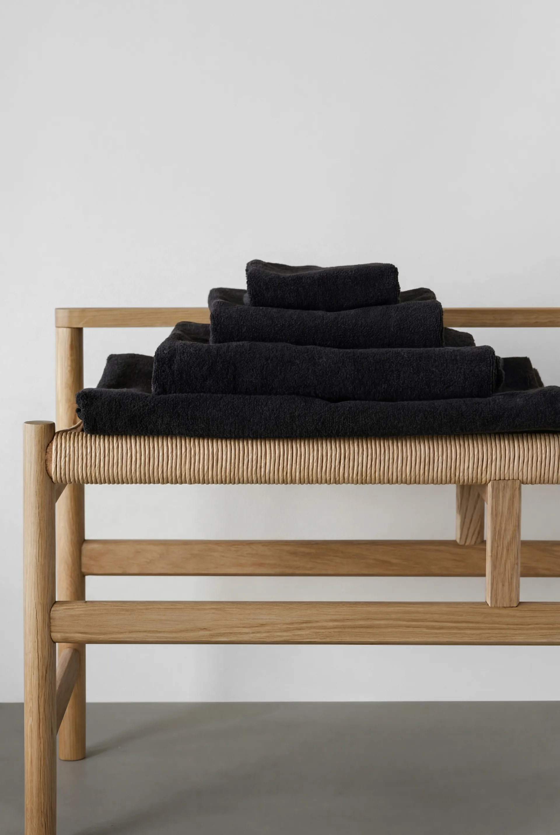 Ręcznik Drift 50×70 cm, Czarny Scandi Living
