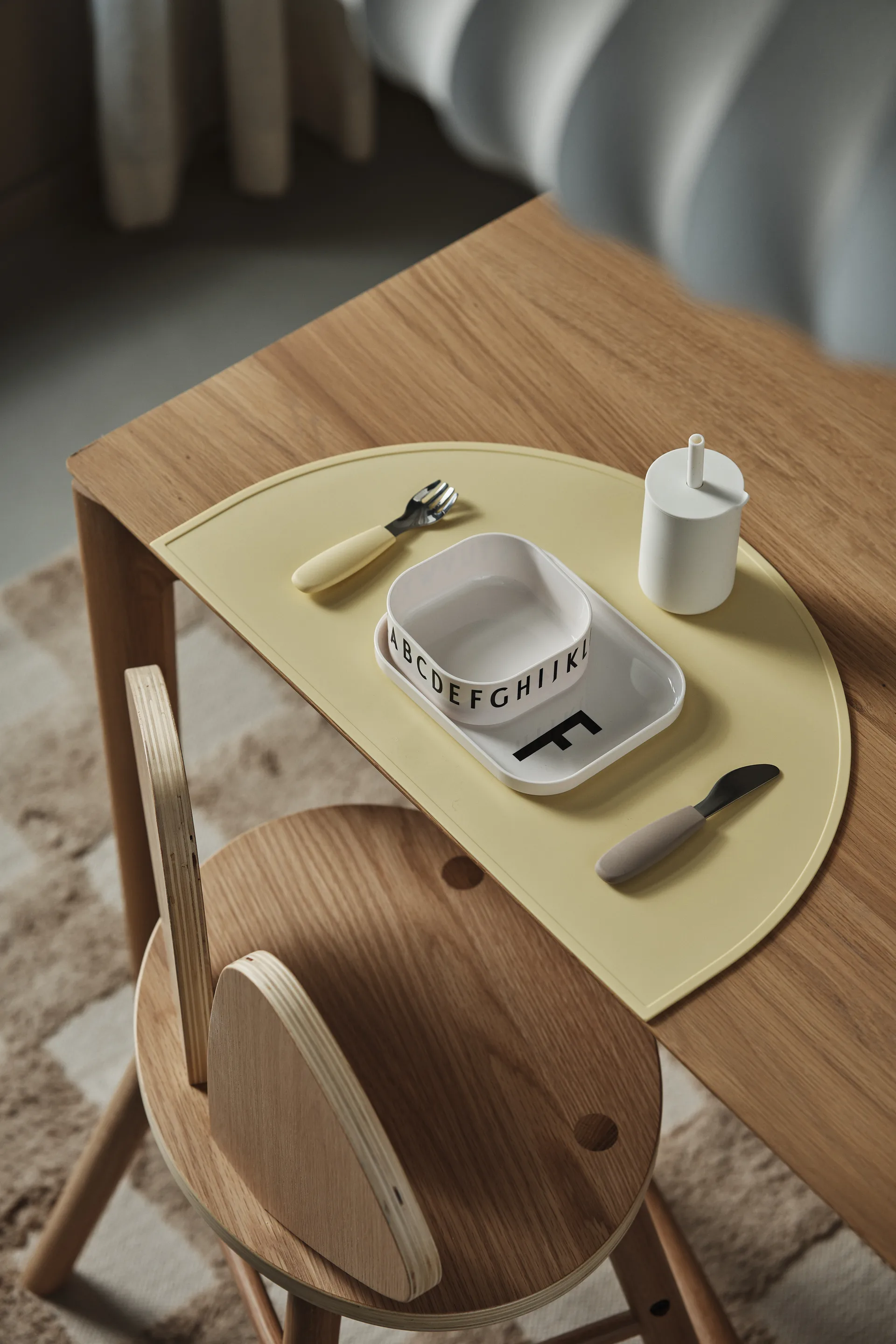 Silikonowy kubek Idun ze słomką 120 ml, Vanilla Scandi Living