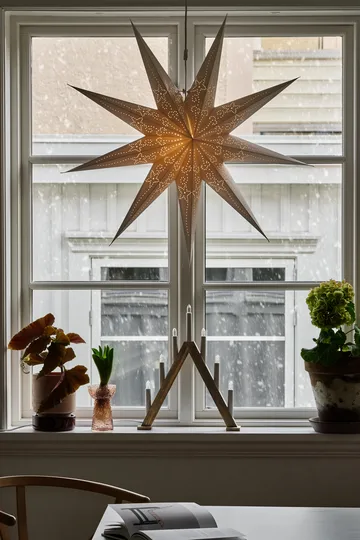 Świecznik adwentowy Nord 40 cm - Ciemnobejcowany - Scandi Living