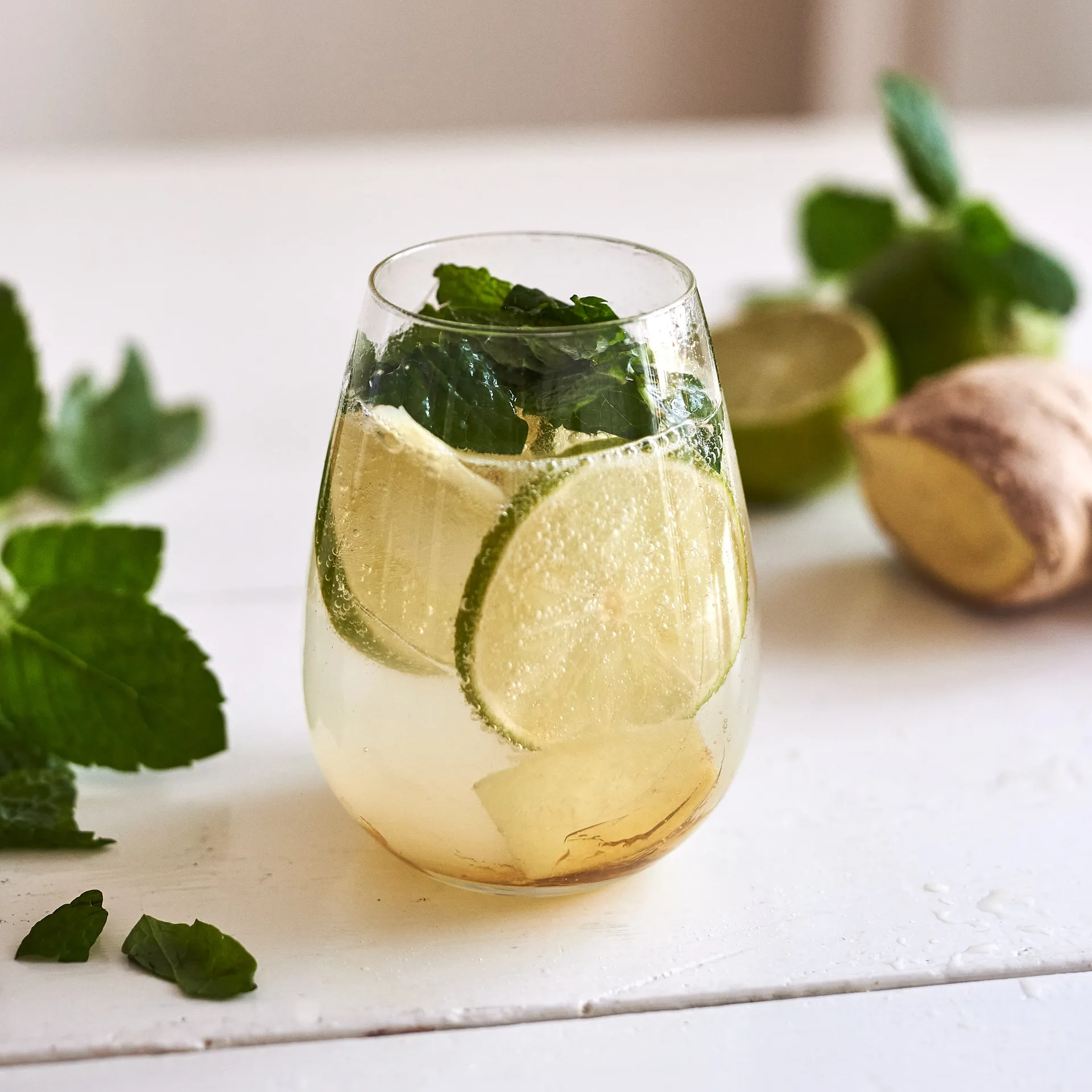 Szklanka do wody Karlevi 4-pak, 33 cl Scandi Living