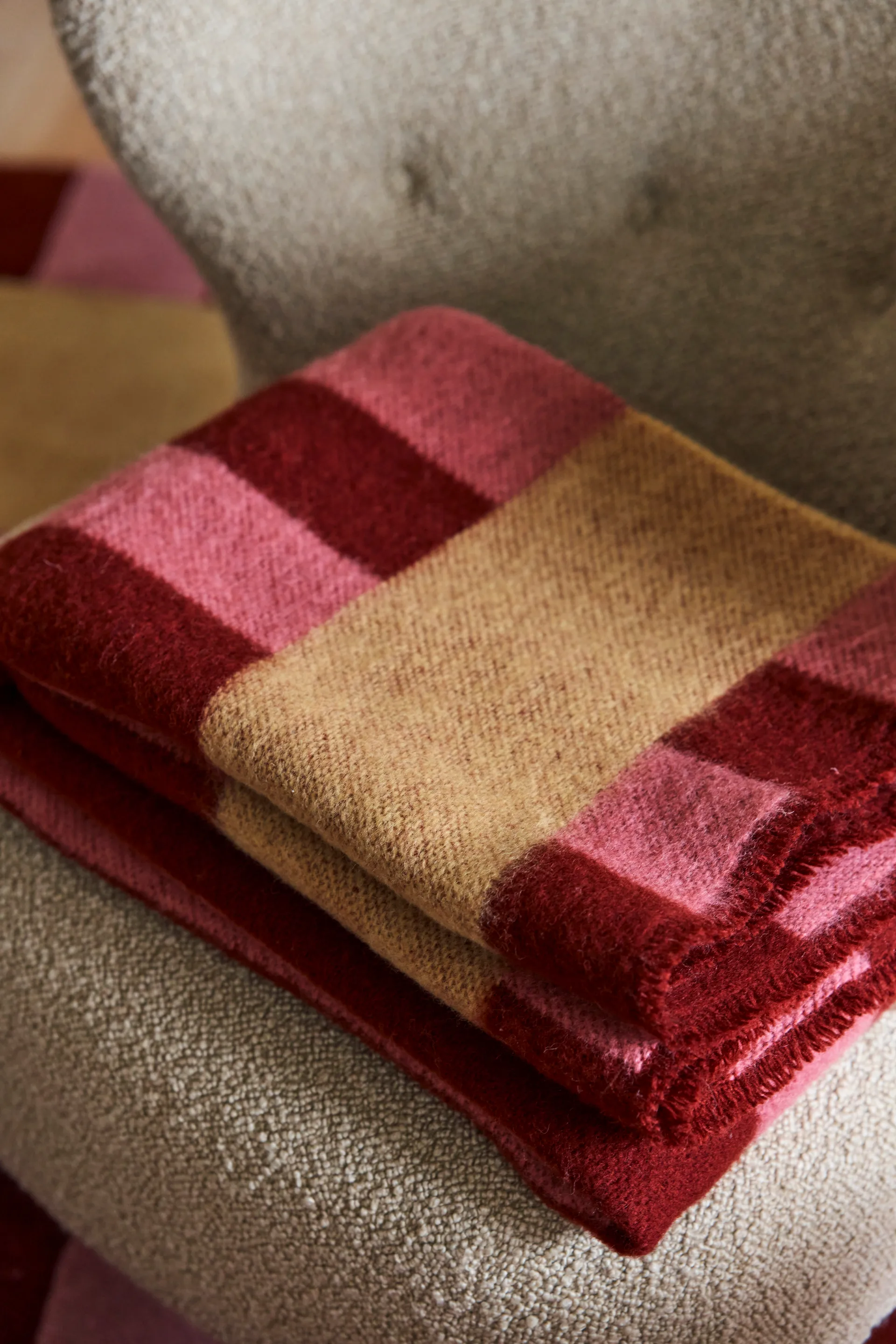 Wełniany koc Aisles 130x180 cm, Czerwony Scandi Living