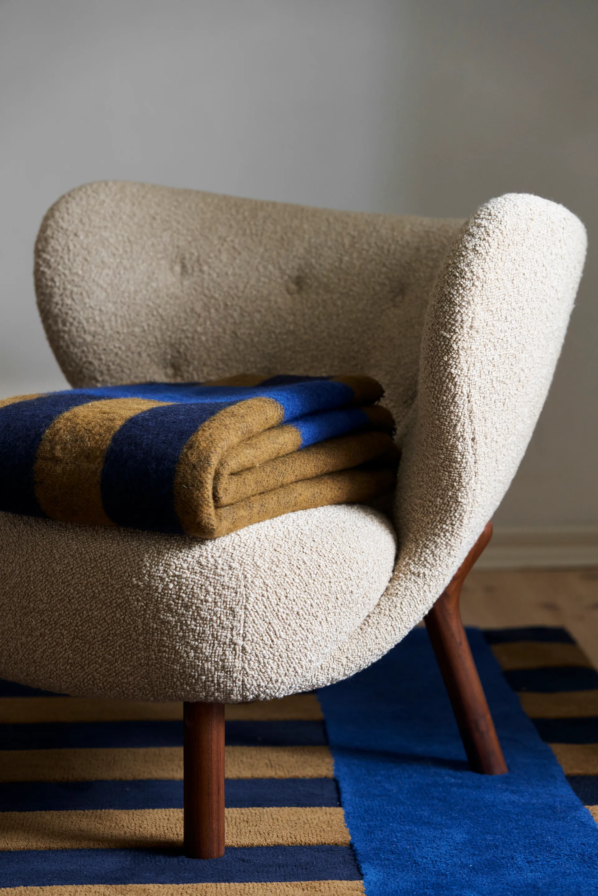 Wełniany koc Aisles 130x180 cm, Niebieski Scandi Living