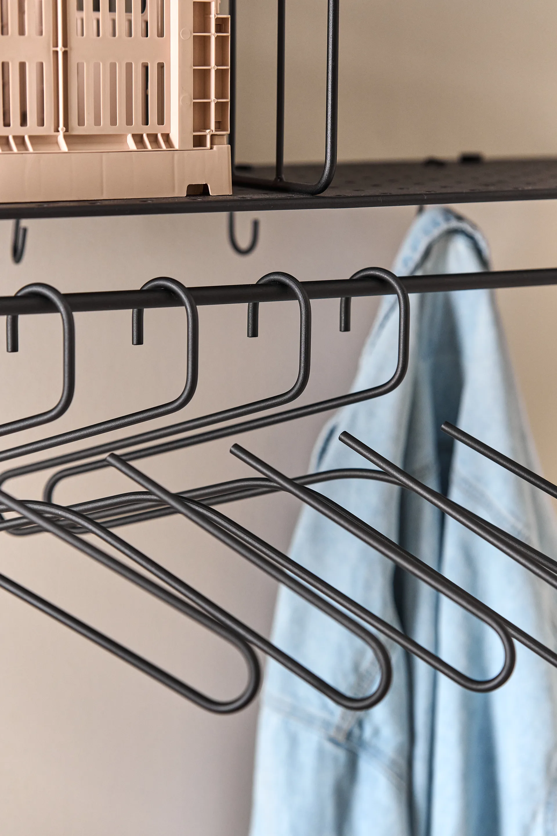 Wieszak Smooth 5 szt., Black Scandi Living