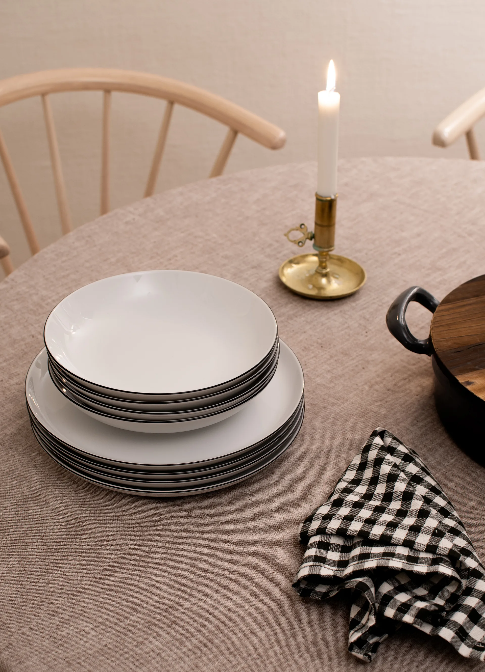 Lido black line zestaw obiadowy 12 części, Biały z czarną lamówką Seltmann Weiden