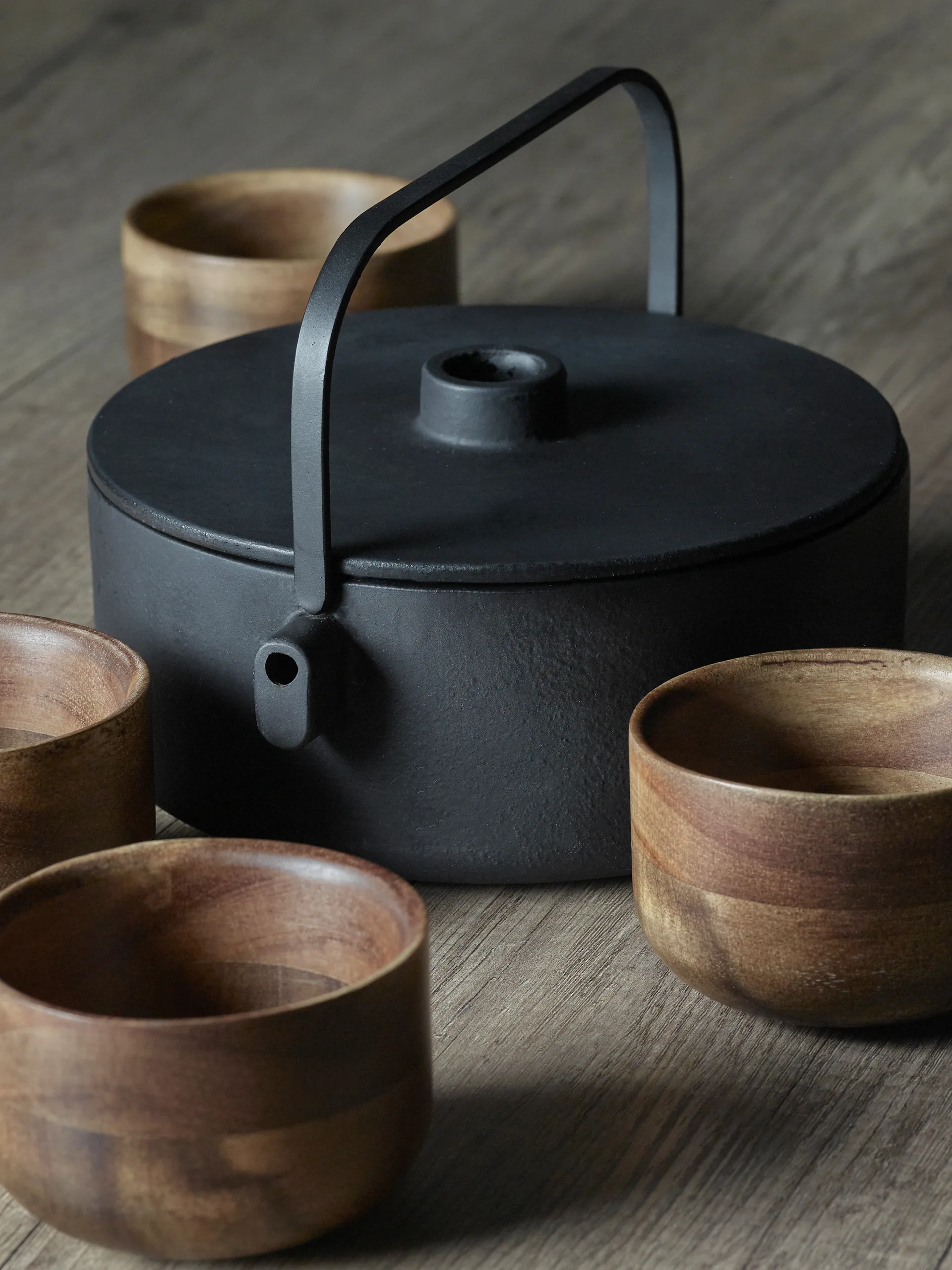 Dzbanek żeliwny do herbaty Collage 1,2 l, Black Serax