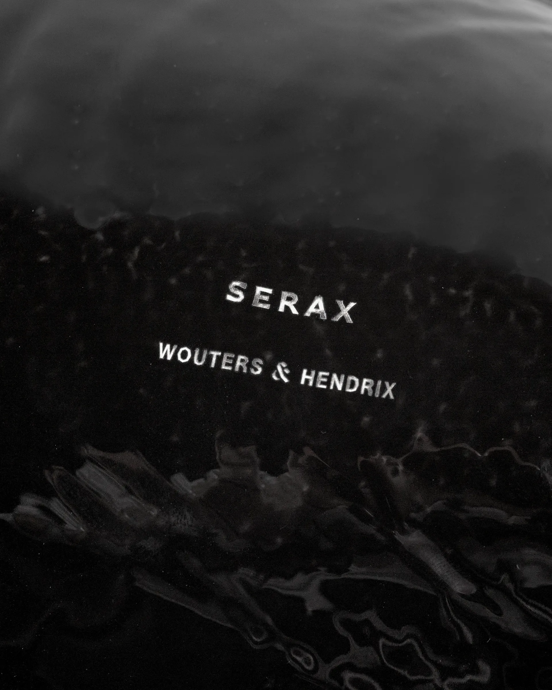 Les Objets Mouleversants Marcel miska M 14x30,5 cm, Black Serax