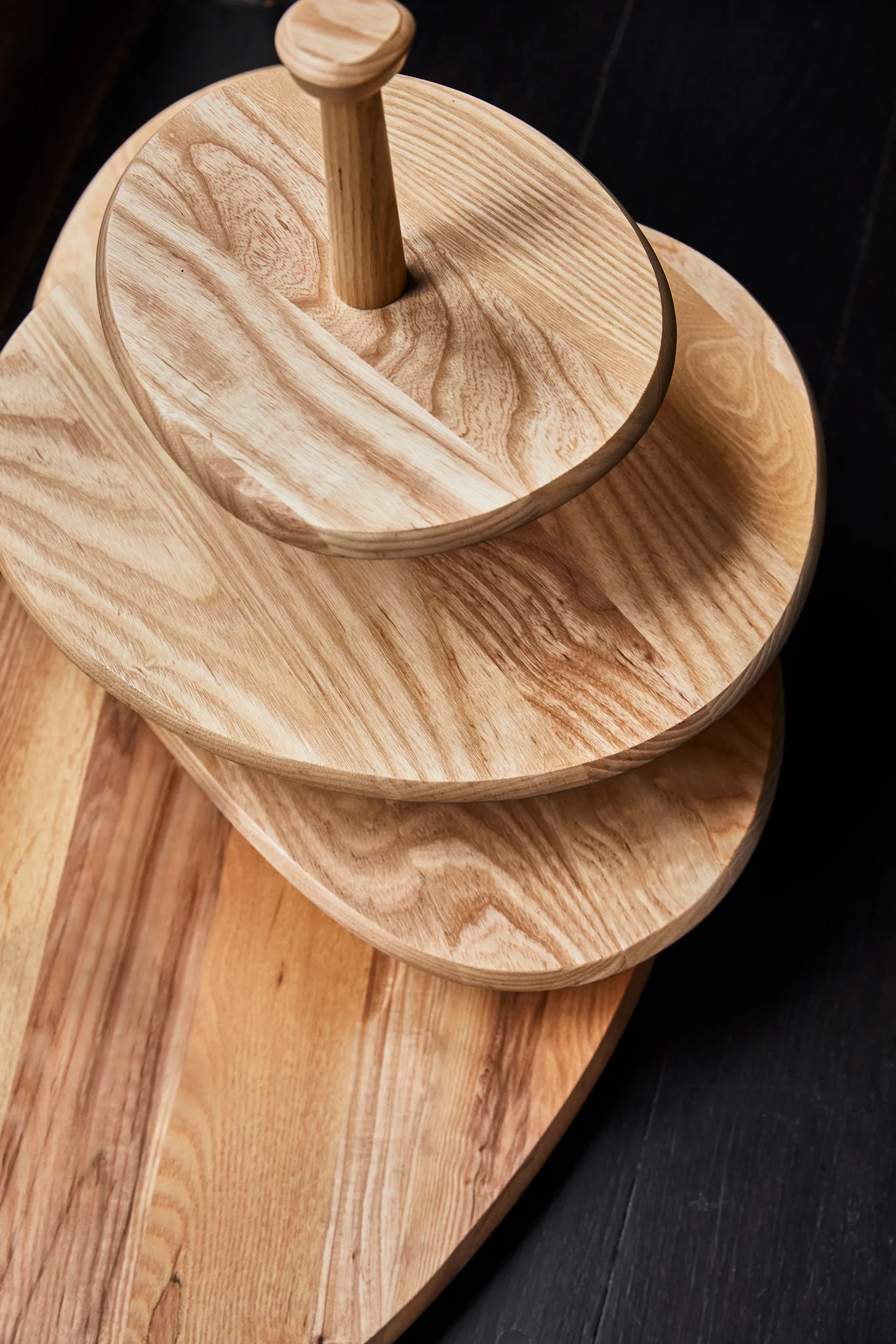 Półmisek na ciasto Dune 01 2 poziomy, Ash Serax