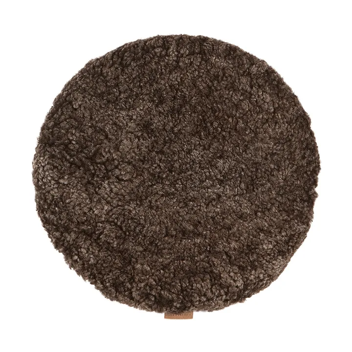 Jill poduszka na krzesło, pikowana - Cappuccino (brązowy), Ø36 cm - Shepherd of Sweden
