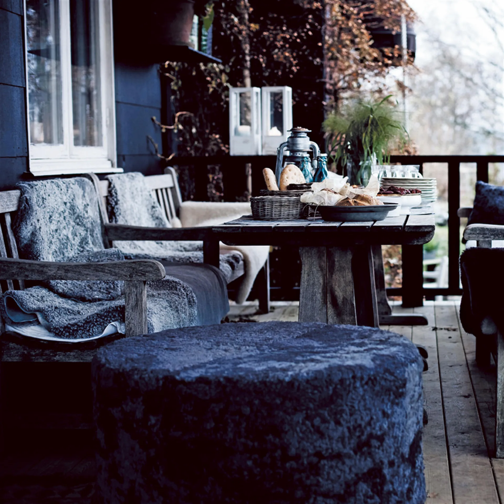 Shepherd pufa Frida, czarny grafit Shepherd of Sweden