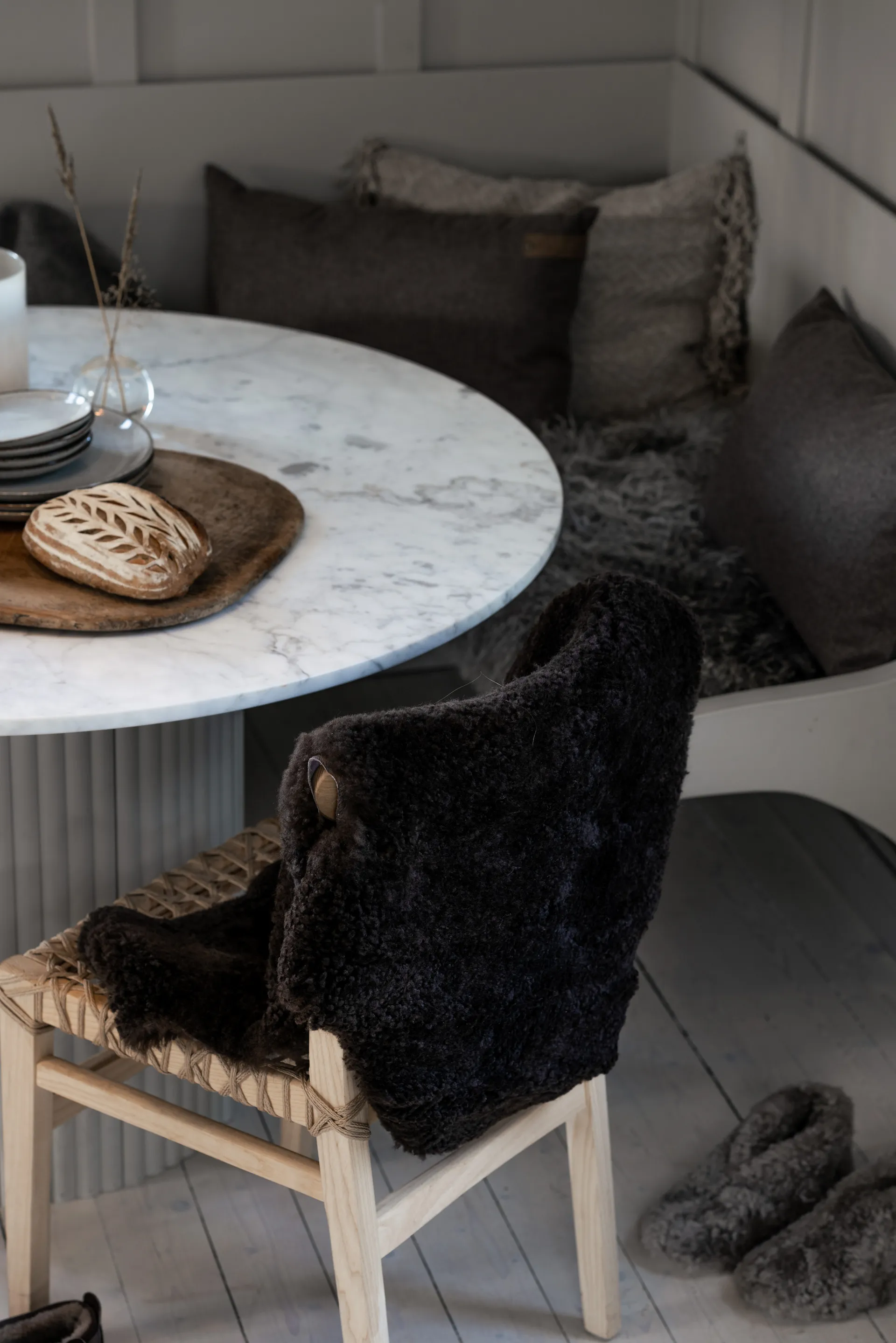 Skóra owcza Ella, ciemny brąz Shepherd of Sweden