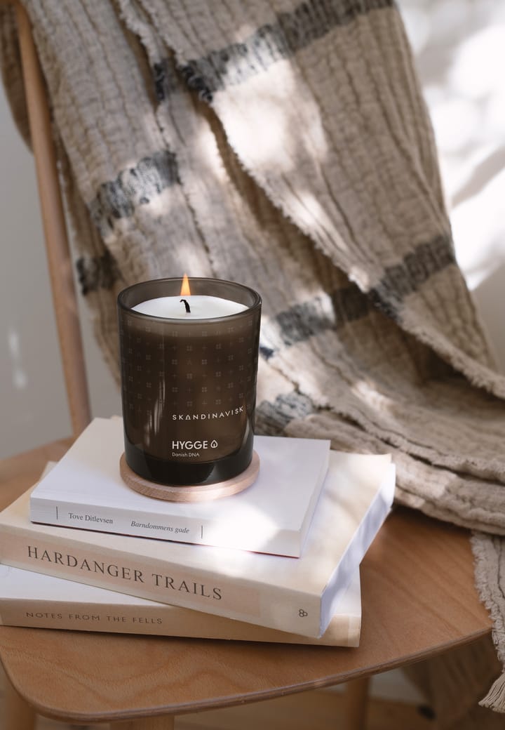 Świeca zapachowa Hygge z pokrywą, 65 g Skandinavisk