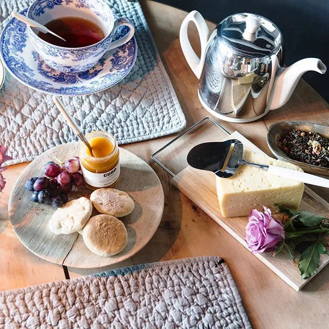 Krajalnica do sera Skaugum, Pure white Skaugum of Norway